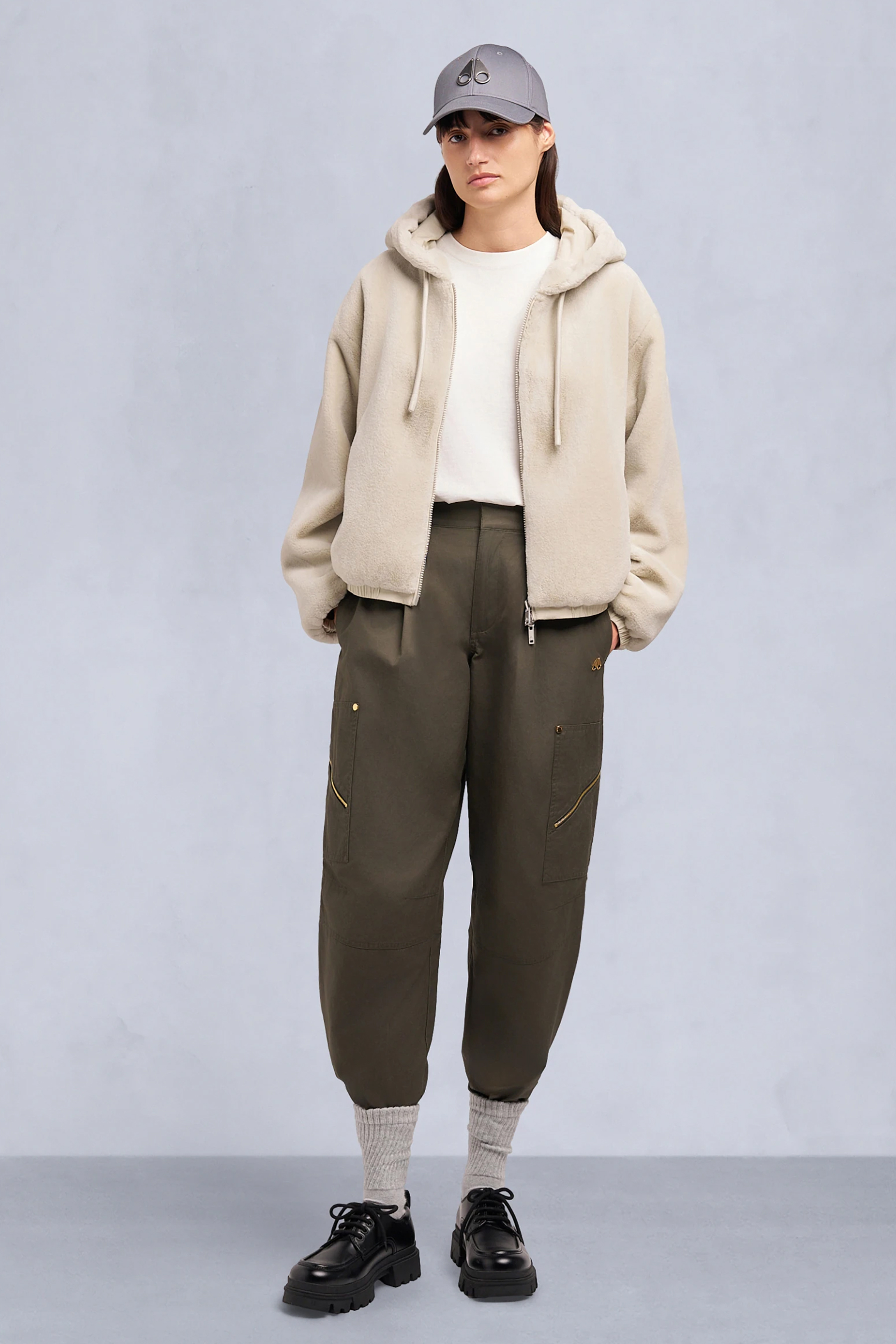 MOOSE KNUCKLES Oversized Fit Reversible Faux Fur & Nylon Ripstop Jacket Eaton Bunny 2 Mantel, Pullover, Sweatshirt, Mann, Person