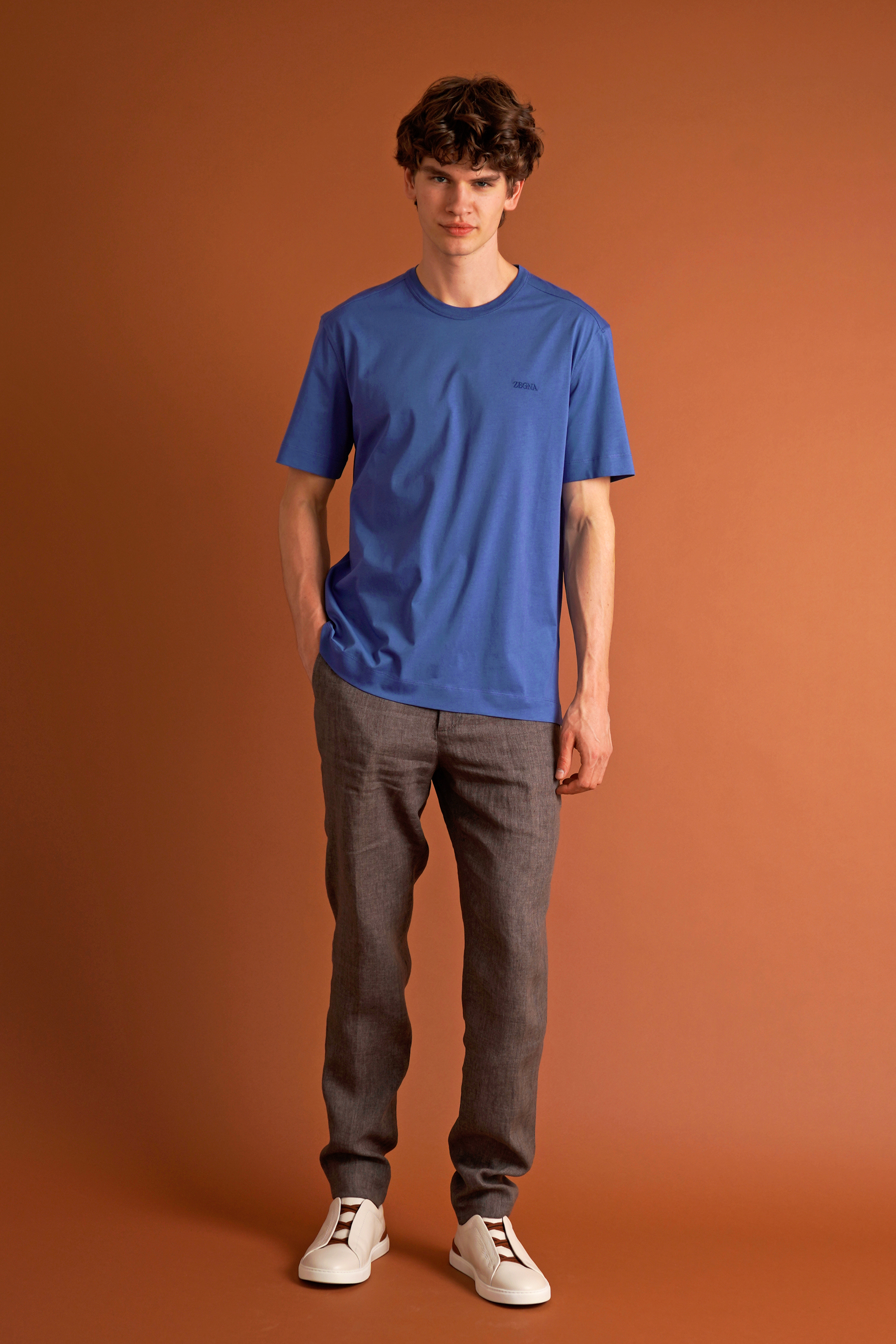 ZEGNA Embroidered Cotton Jersey Wear T-Shirt T-shirt, Hosen, Person, Stehend, Jugendlich
