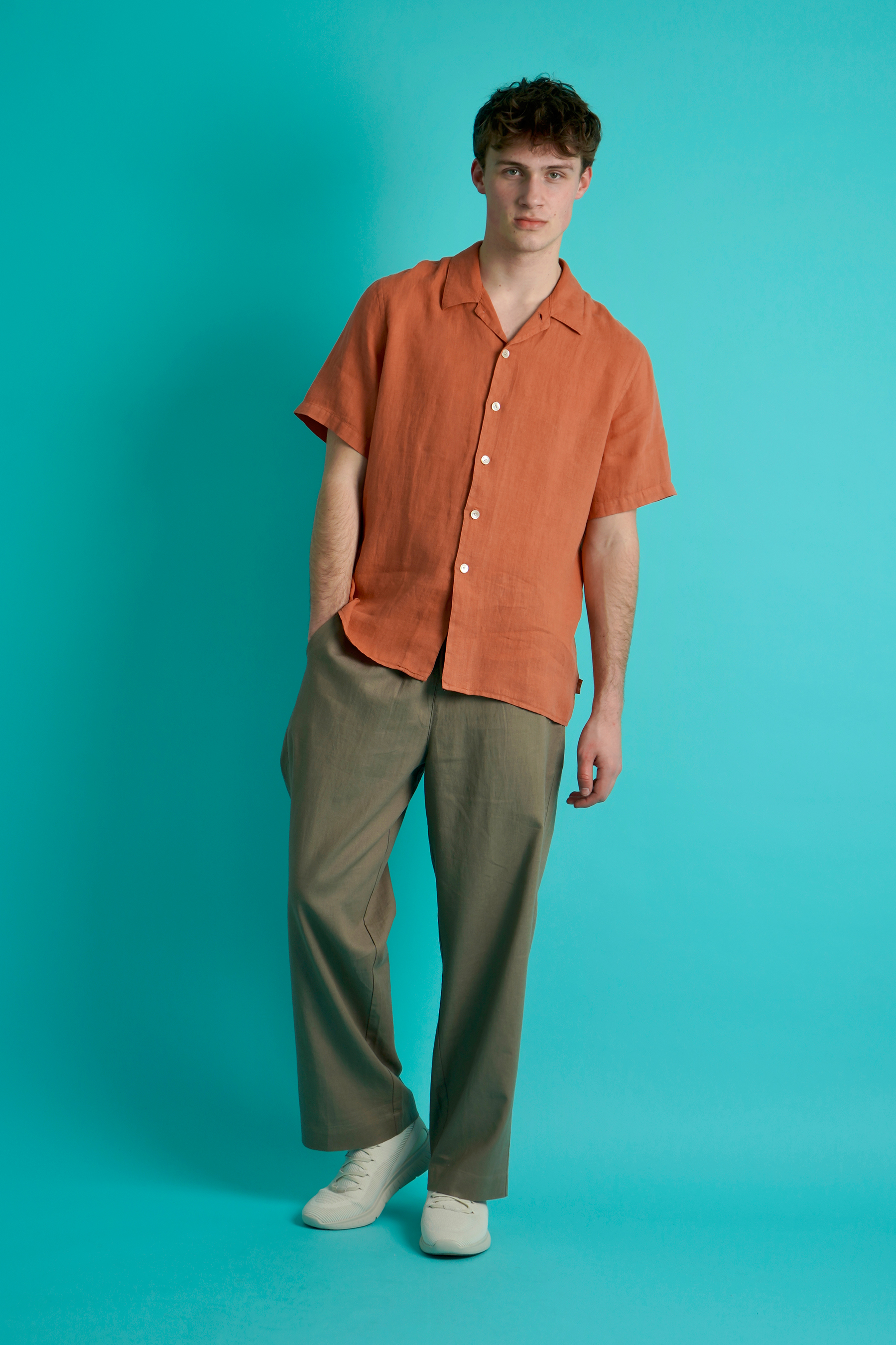 PAUL SMITH Casual Fit Linen Short-Sleeve Shirt Leinen, Hosen, Hemd, Mann, Person
