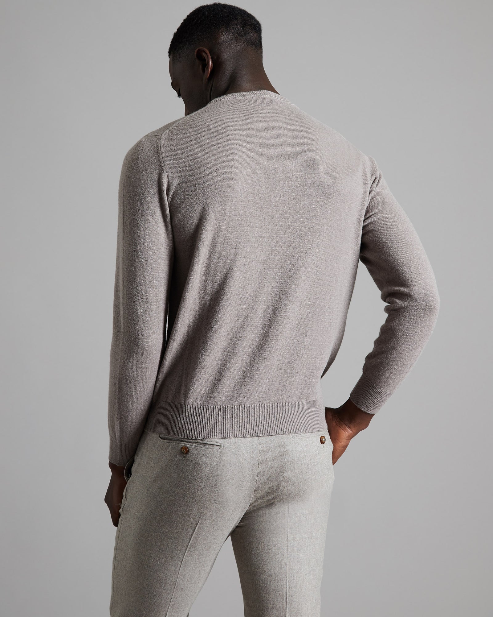 COLOMBO Kid Cashmere Round Neck Sweater COLOMBO Kid Cashmere Round Neck Sweater