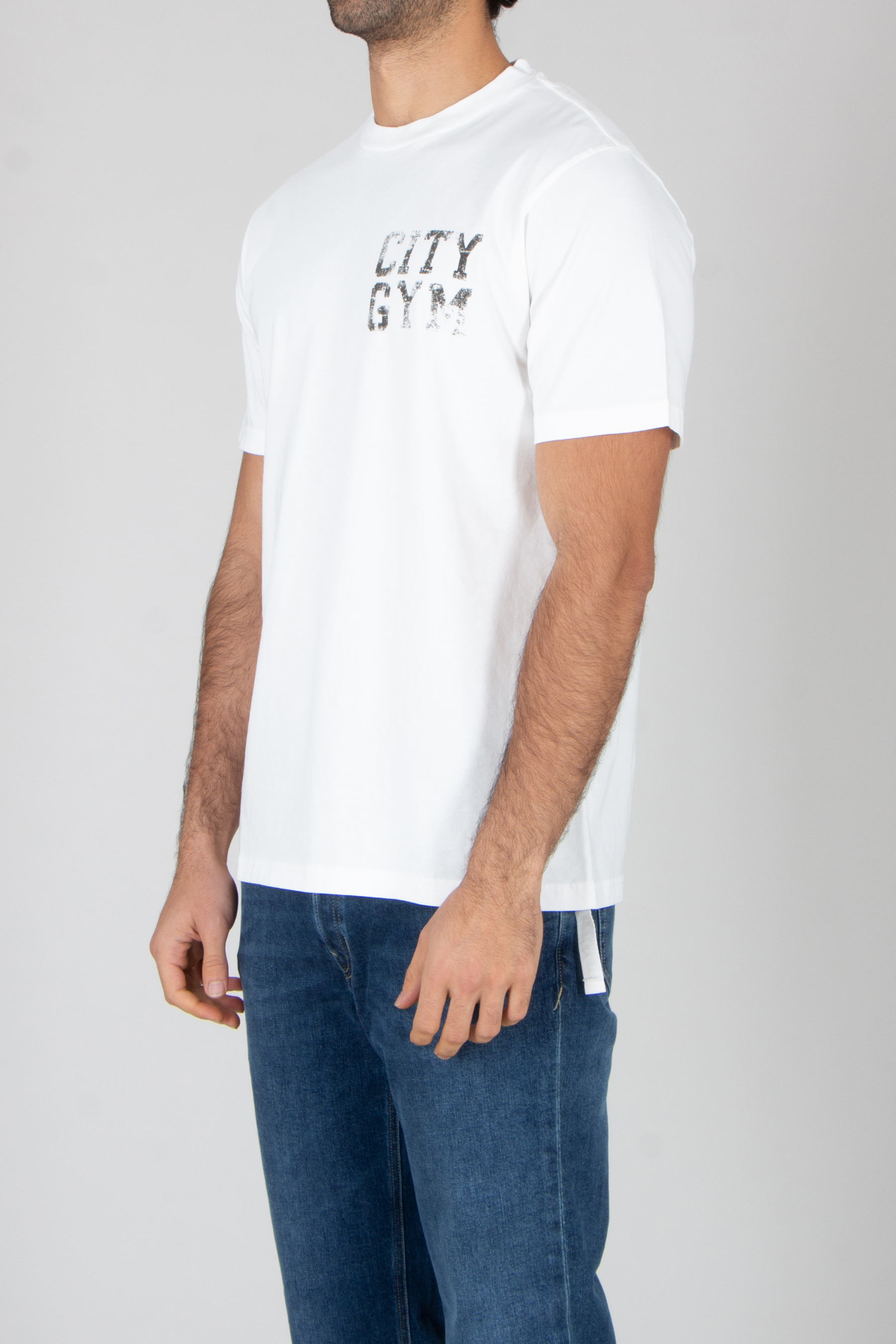 T-shirt, Jeans, Erwachsener, Mann, Person