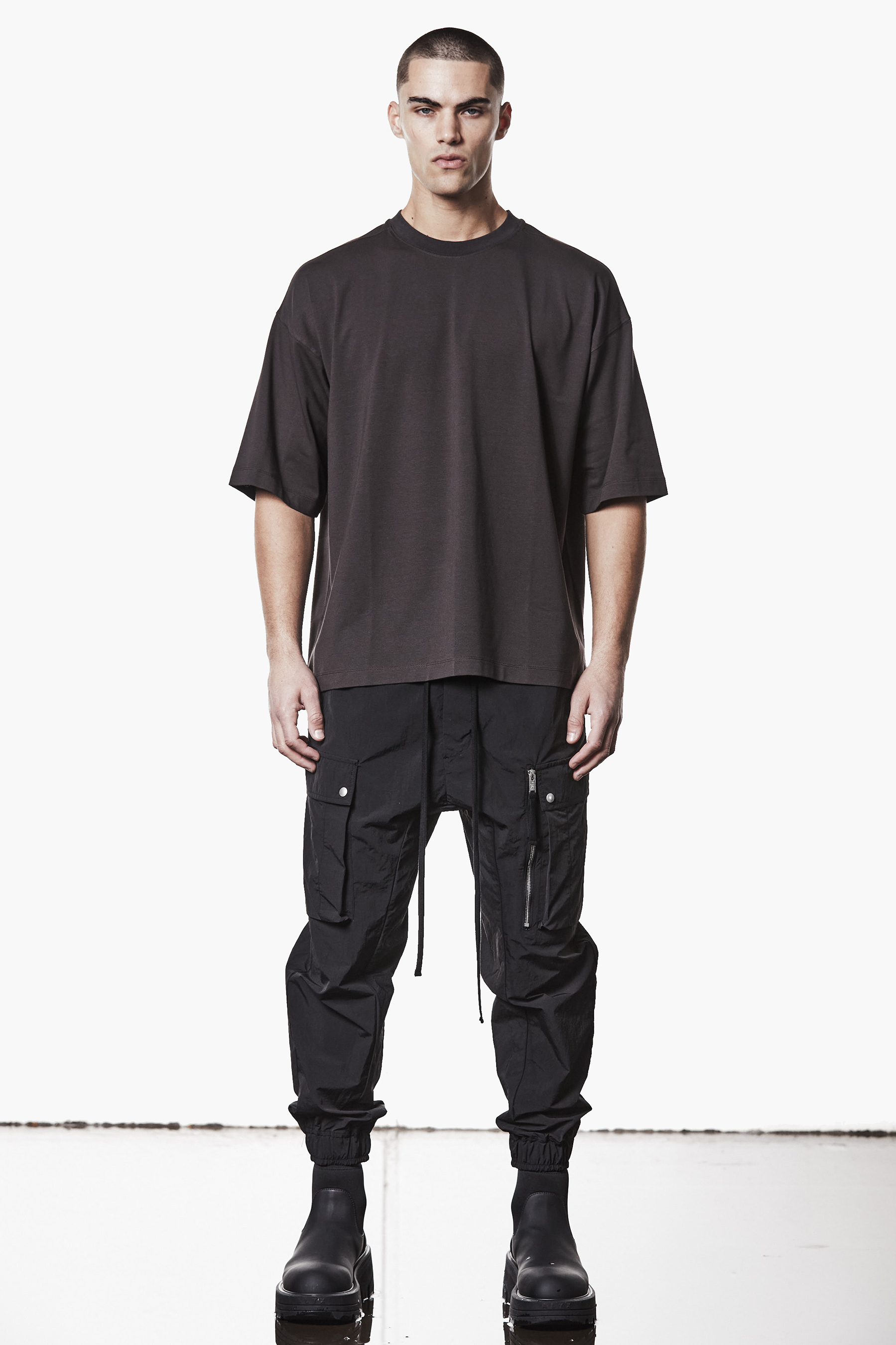 THOM KROM Oversized Fit Cotton-Modal Stretch Jersey T-Shirt Person, Stehend, Hosen, T-shirt, Mann