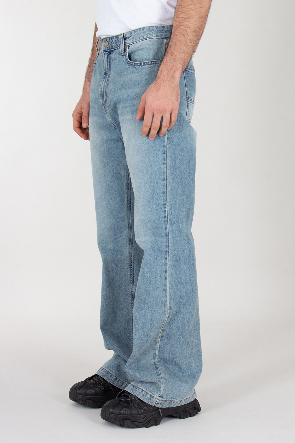 JUNN.J Boot Cut Washed Denim Jeans