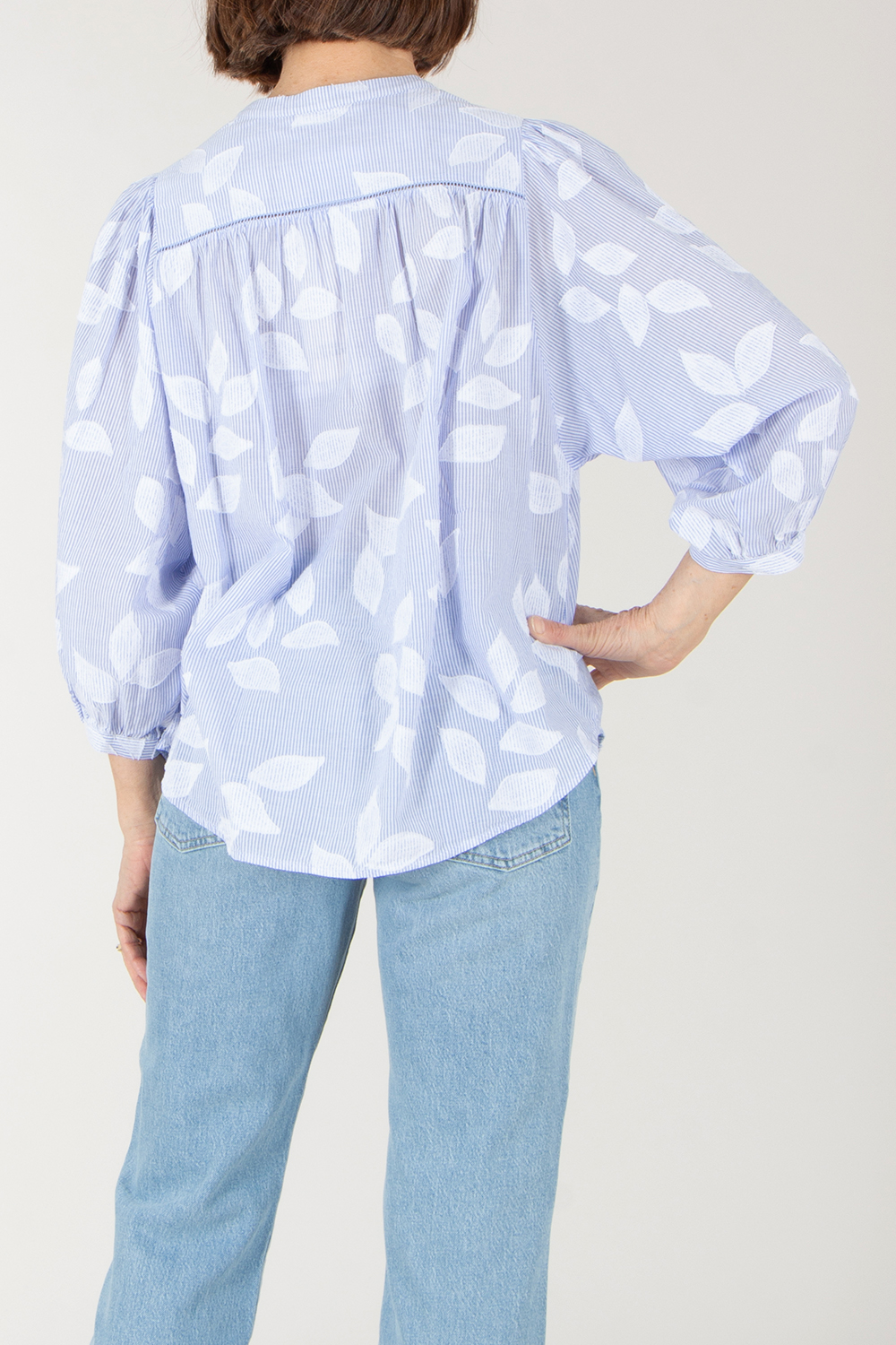 0039 ITALY Loose Fit Cotton Fil Coupé Blouse Faviola Fancy