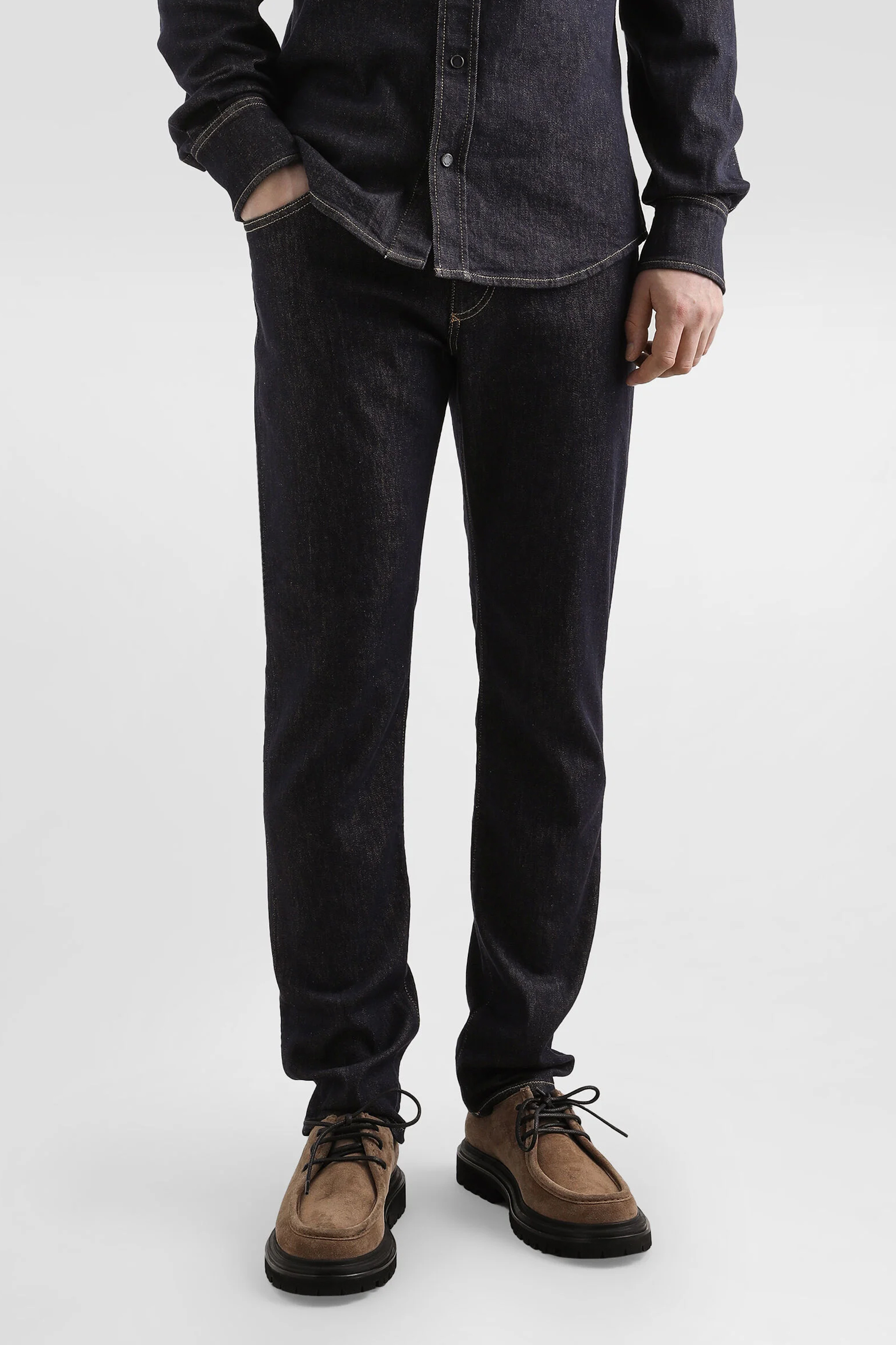 Hosen, Schuh, Sneaker, Mann, Person