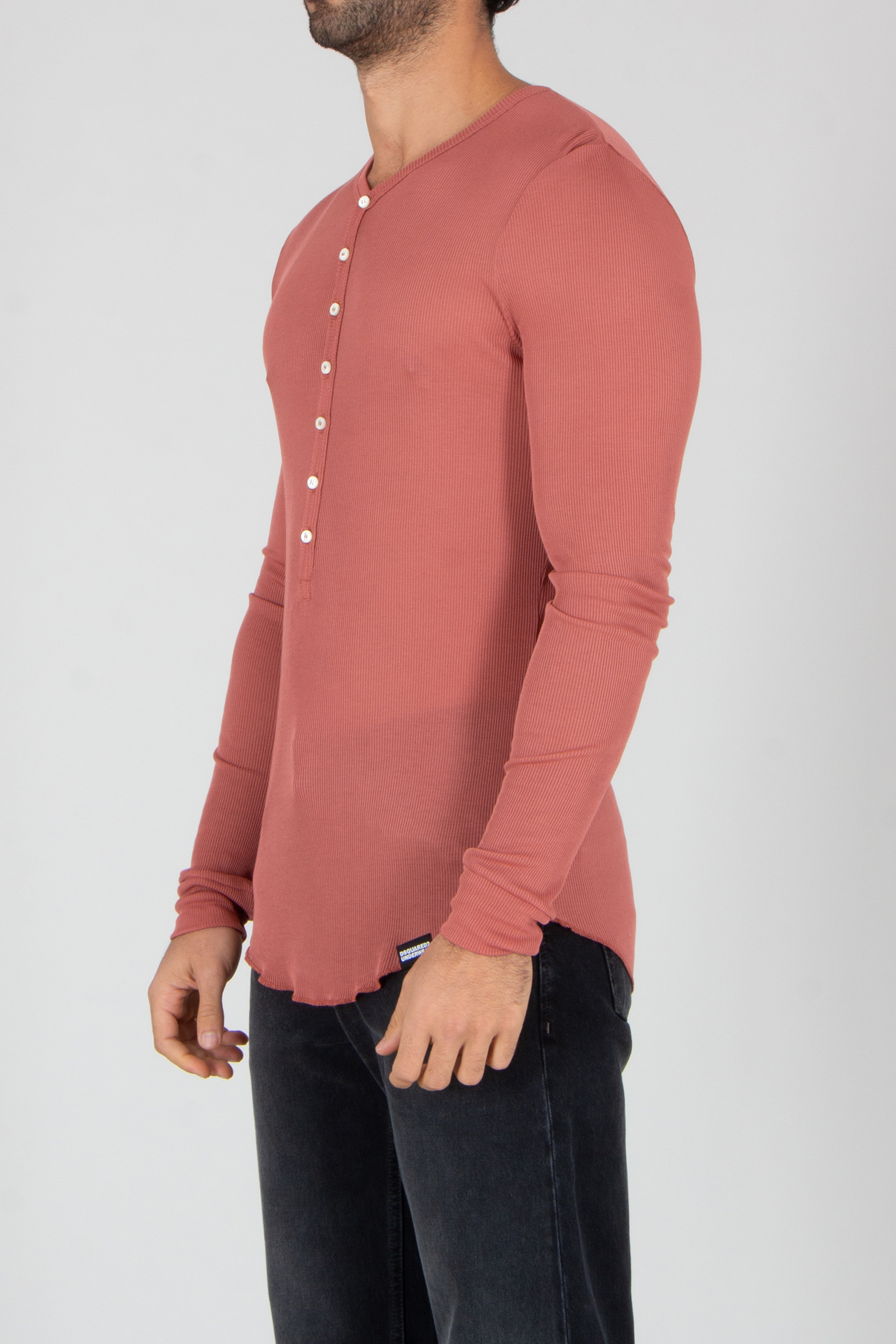 Strickwaren, Pullover, Jeanshose, Hemd, Langarm