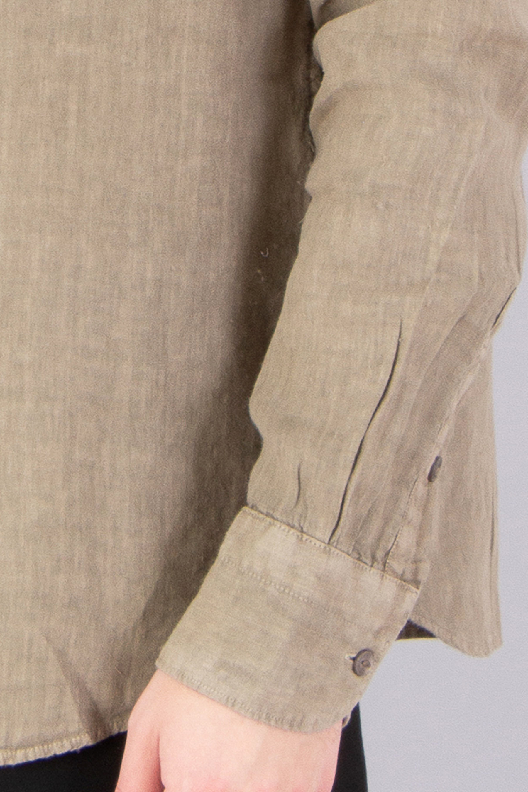 TRUSTED HANDWORK Regular Fit Linen Shirt TRUSTED HANDWORK Regular Fit Linen Shirt