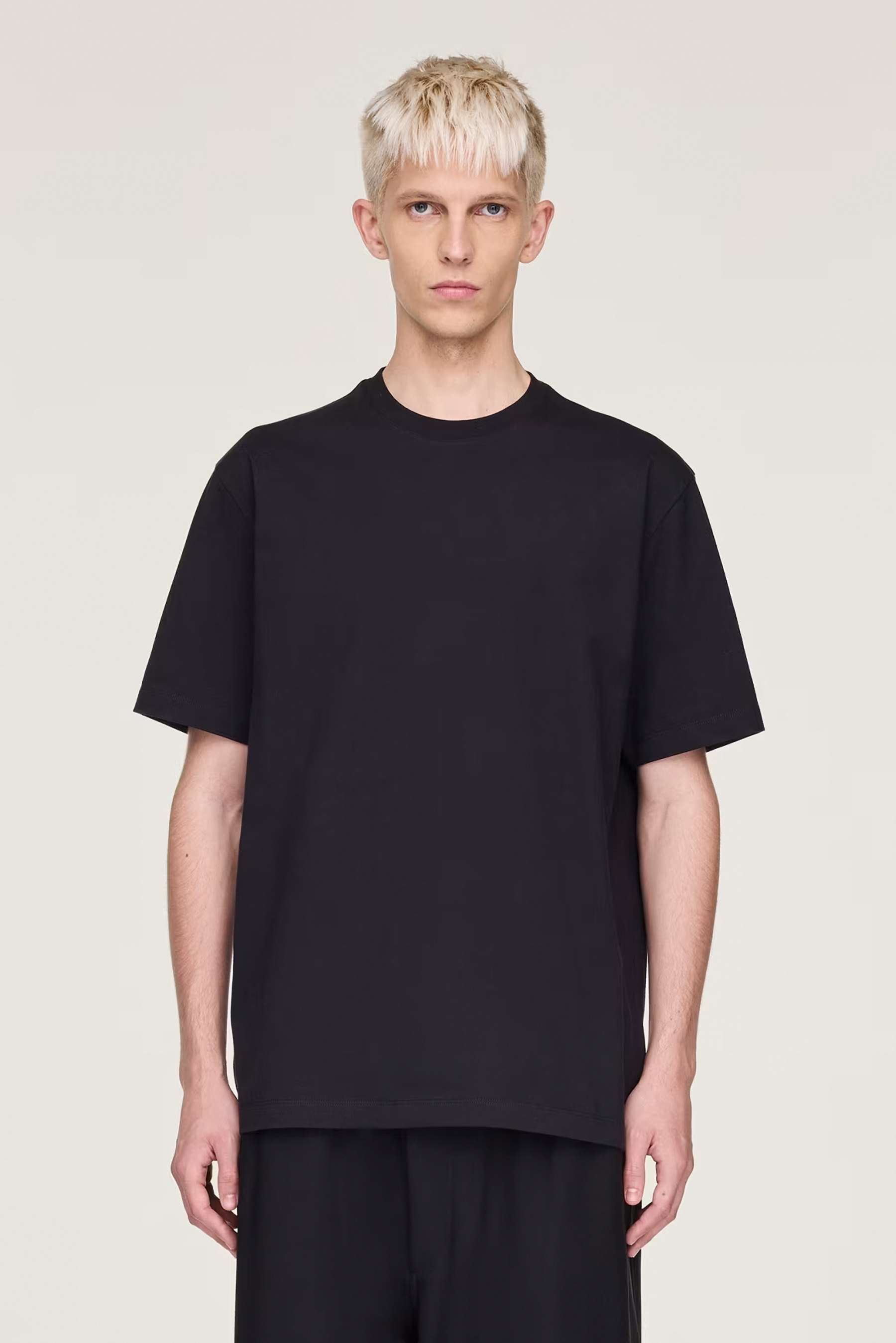 Bekleidung, T-shirt, Ärmel, Person
