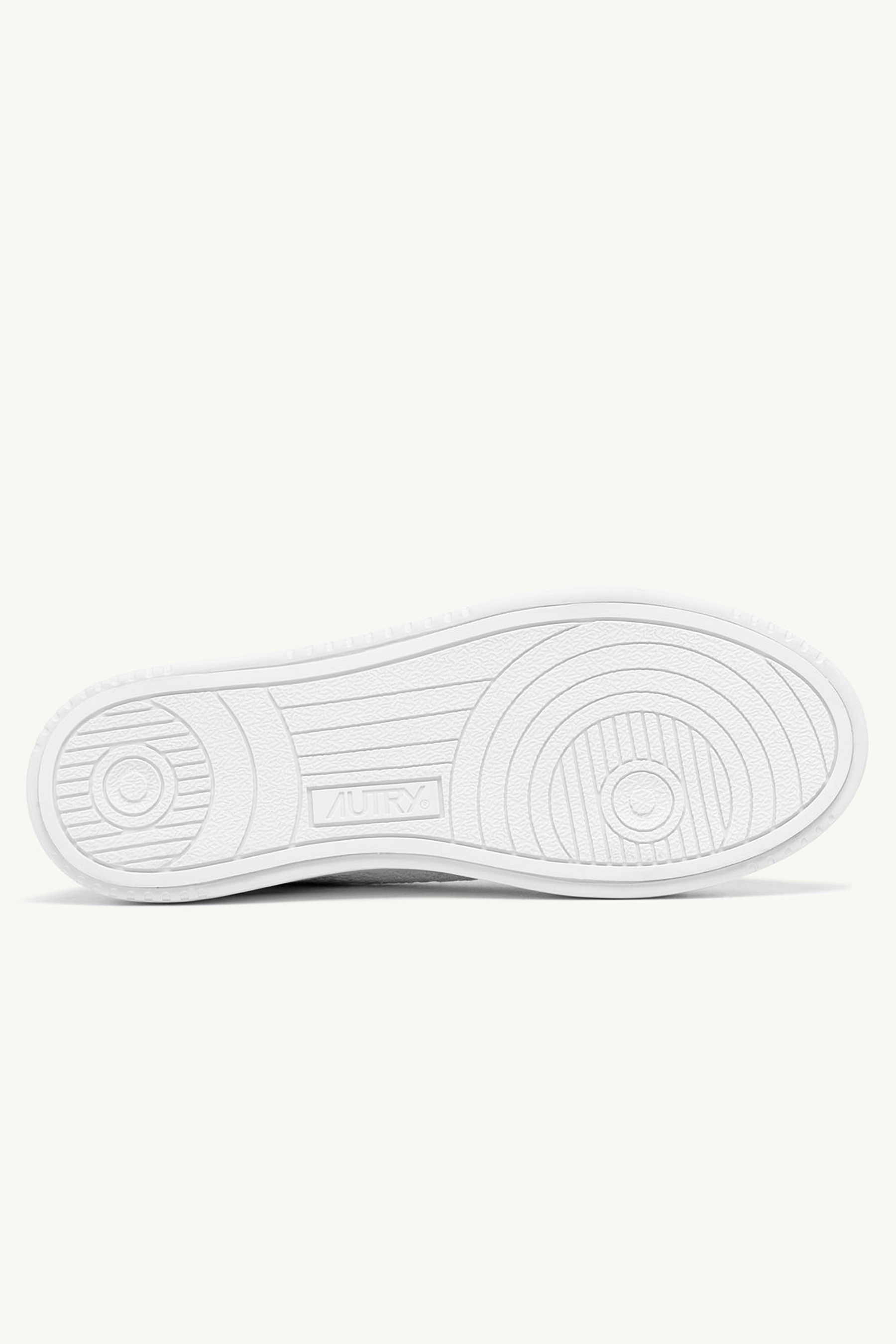 AUTRY Perforated Fabric Sneakers Medalist Easeknit Low AUTRY Perforated Fabric Sneakers Medalist Easeknit Low