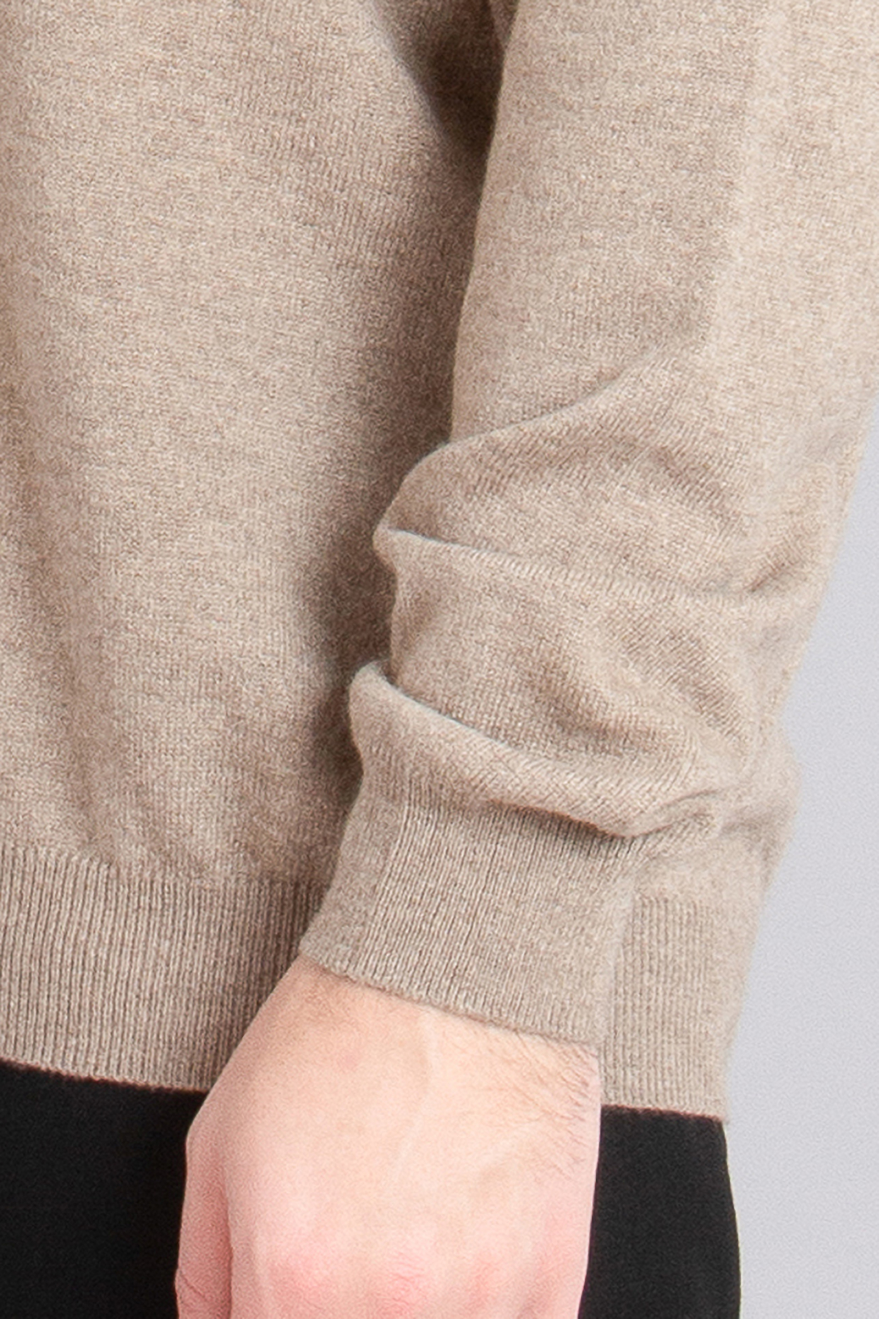 AIDA BARNI Cashmere Mock Neck Sweater AIDA BARNI Cashmere Mock Neck Sweater