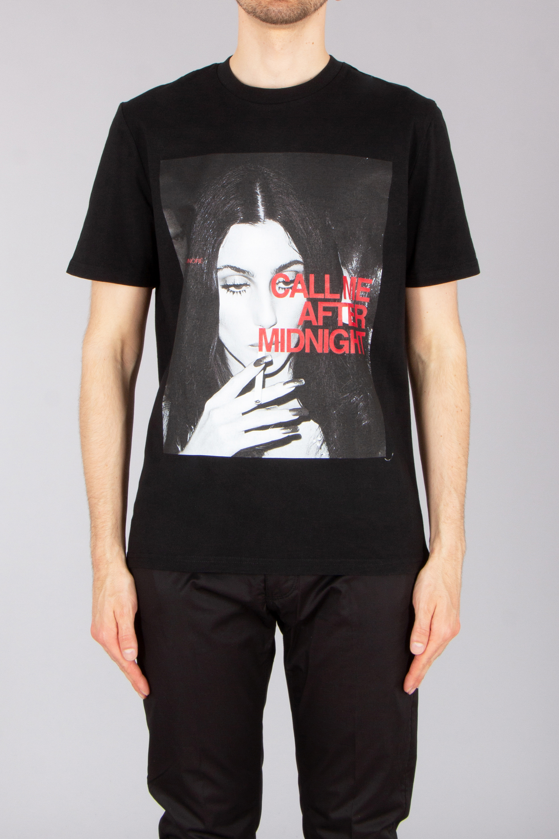 Bekleidung, T-shirt, Person, Gesicht, Hemd