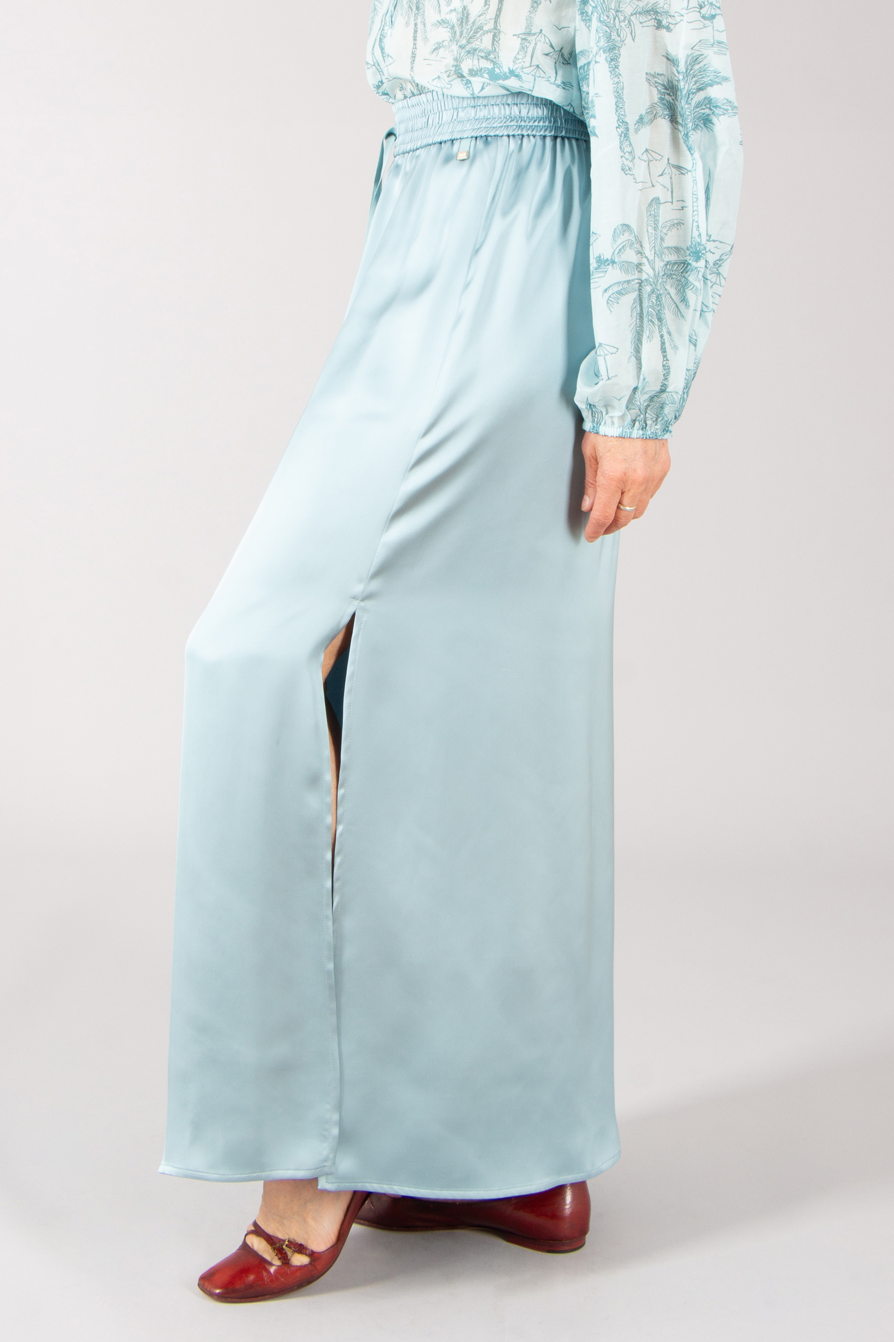 HERNO Regular Fit Satin Skirt HERNO Regular Fit Satin Skirt