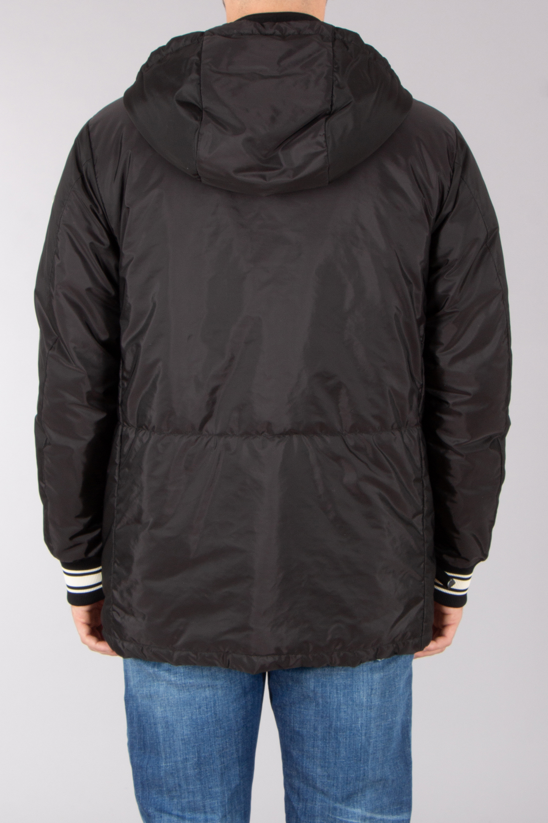 MONCLER Vernant Reversible Recycled Longue Saison Down Parka Bekleidung, Mantel, Jacke, Jeanshose, Hosen