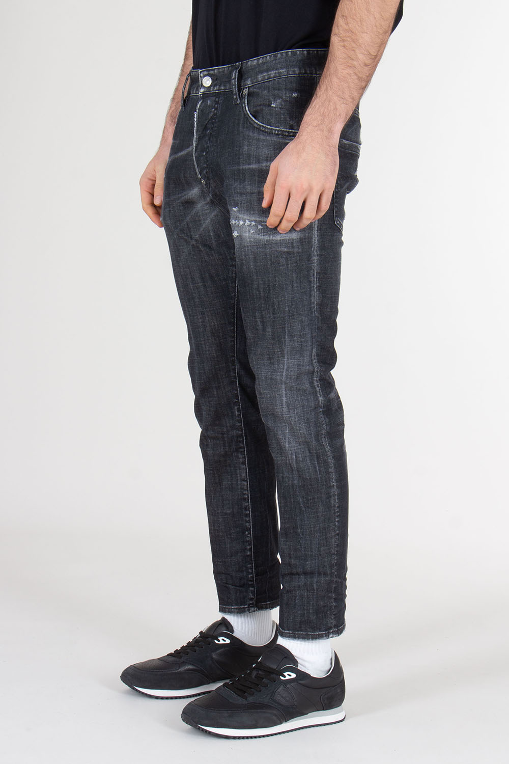 DSQUARED2 Slim Fit Distressed Washed Denim Jeans Skater