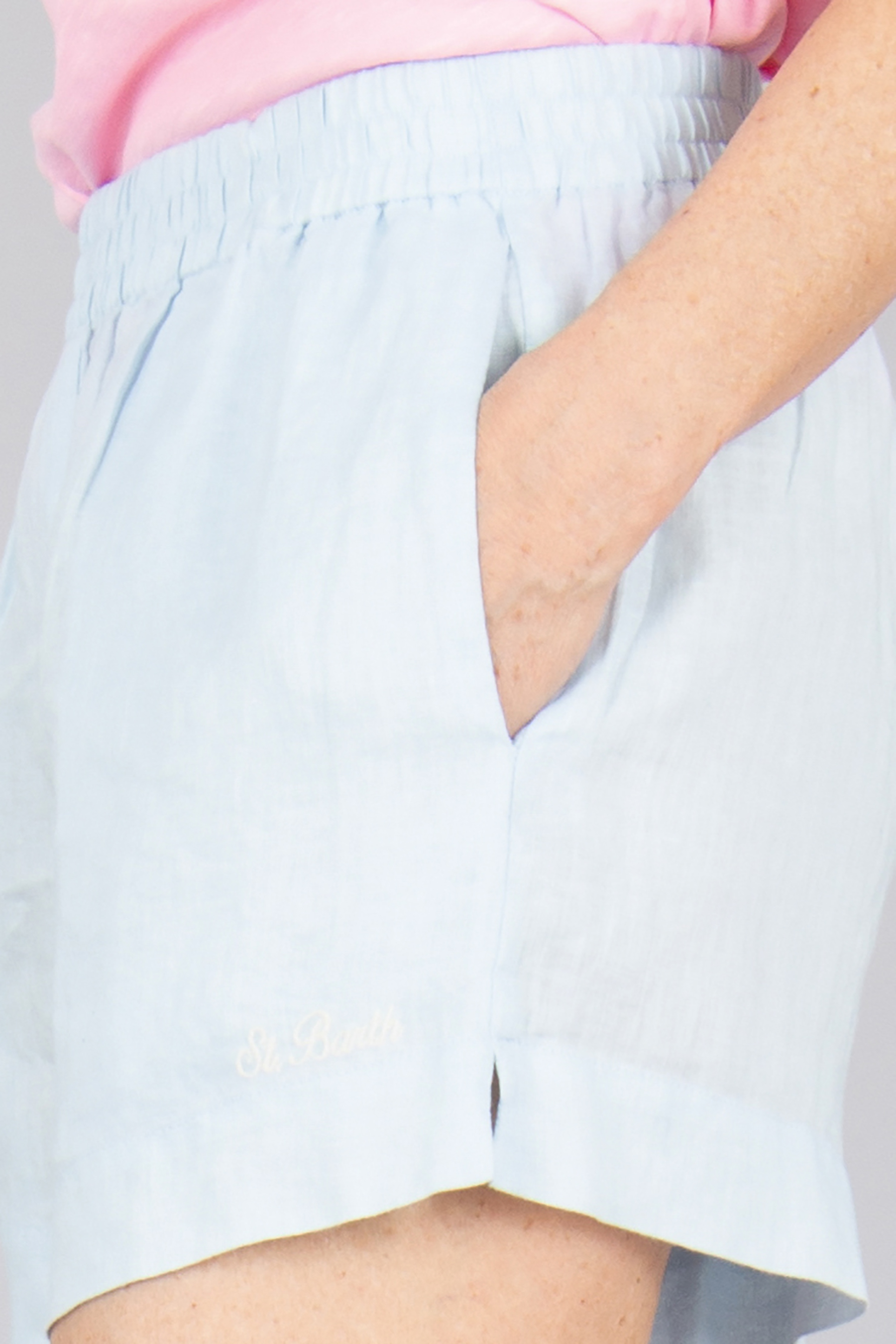 Bekleidung, Kurze Hosen, Rock, Person