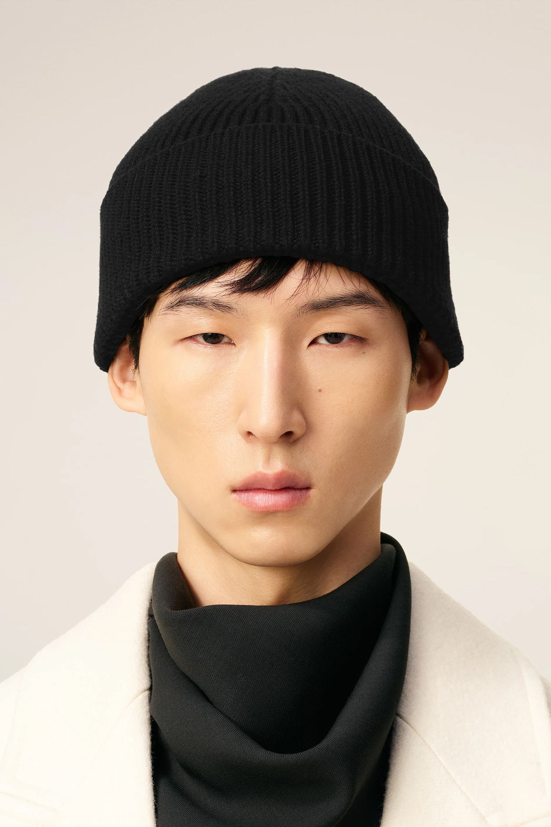 AMI PARIS Ami De Coeur Ribbed Virgin Wool Beanie Mütze, Kleidung, Hut, Person