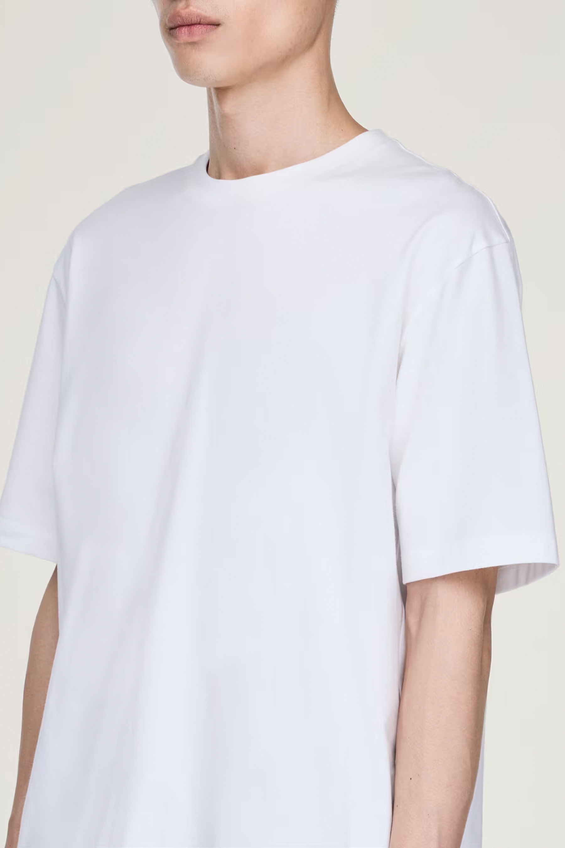 Bekleidung, T-shirt, Ärmel, Person