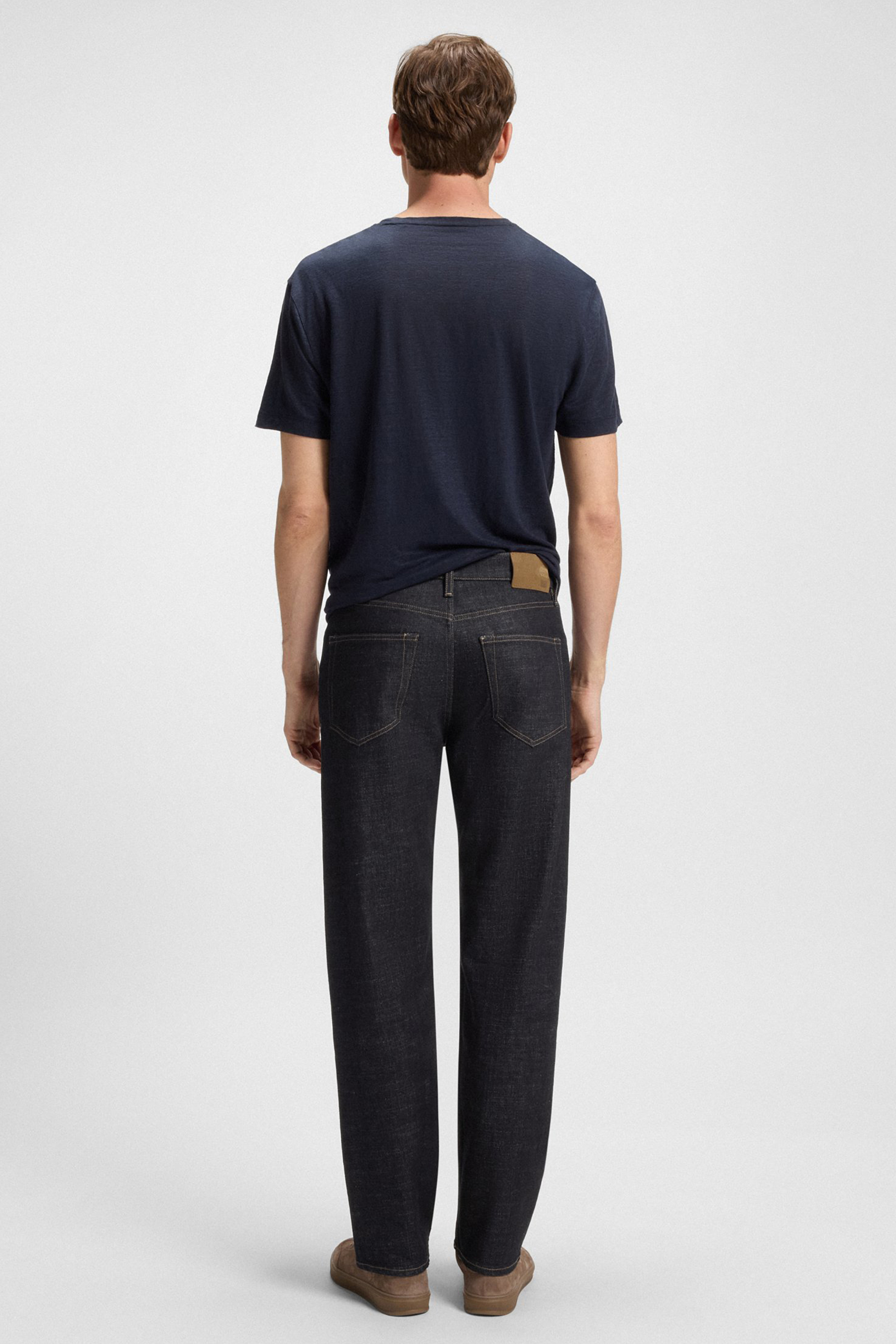 BECKHAM x BOSS Regular Fit Cotton Stretch Denim Jeans Hosen, Person, Stehend, Jeanshose, Mann