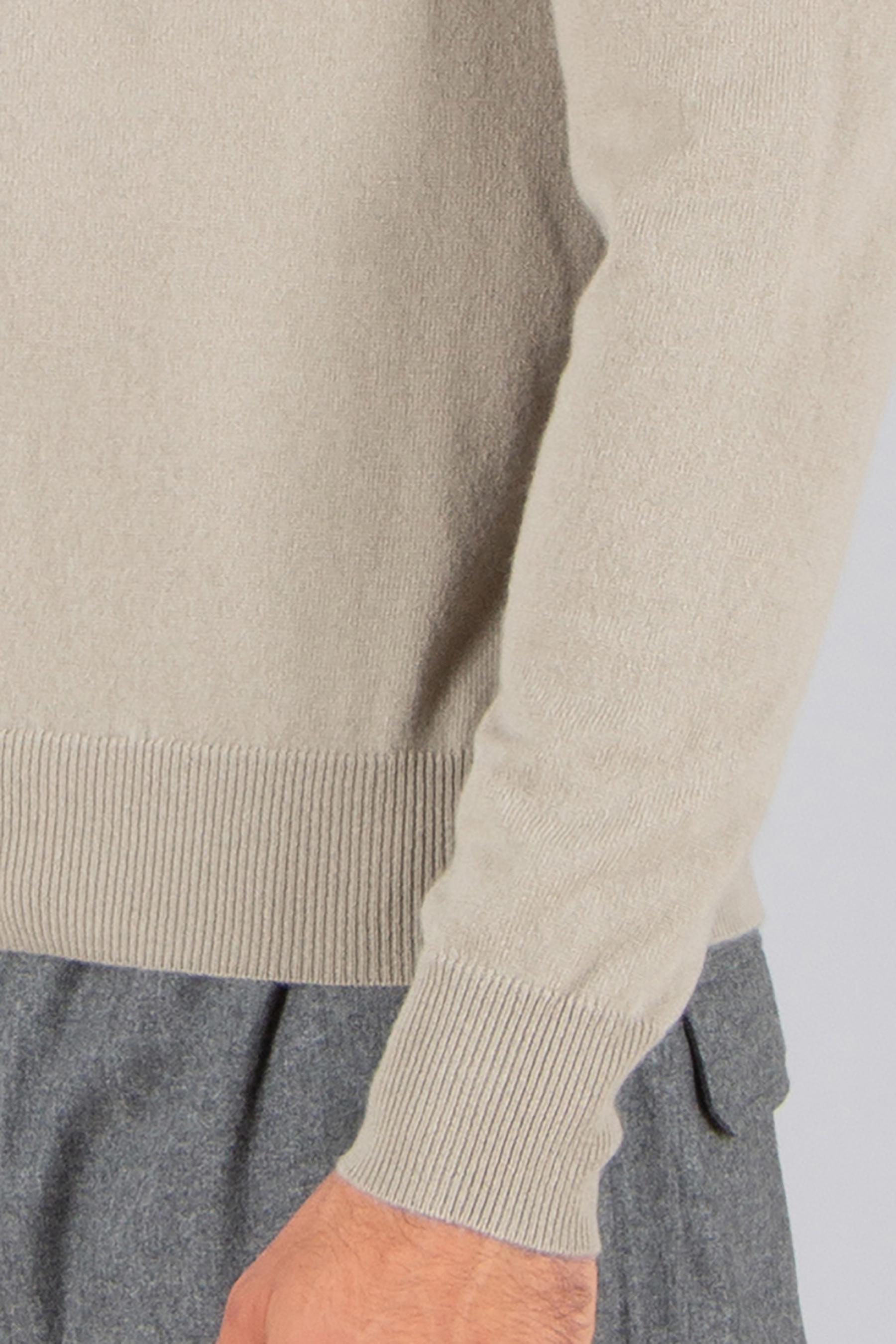 ALLUDE Regular Fit Cashmere Round Neck Sweater Bekleidung, Langarm, Ärmel, Strickwaren, Pullover