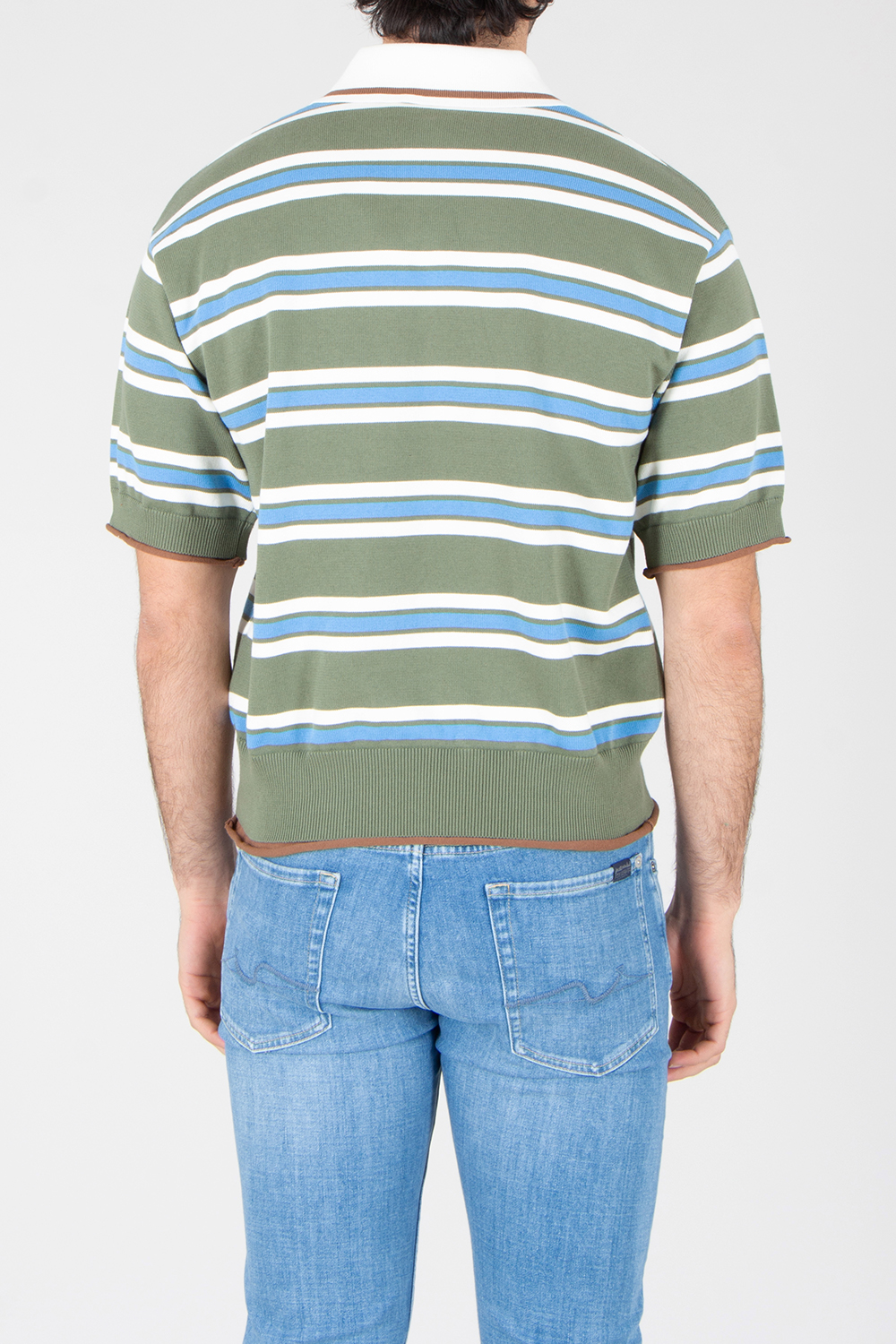 T-shirt, Hemd, Jeanshose, Mann, Person