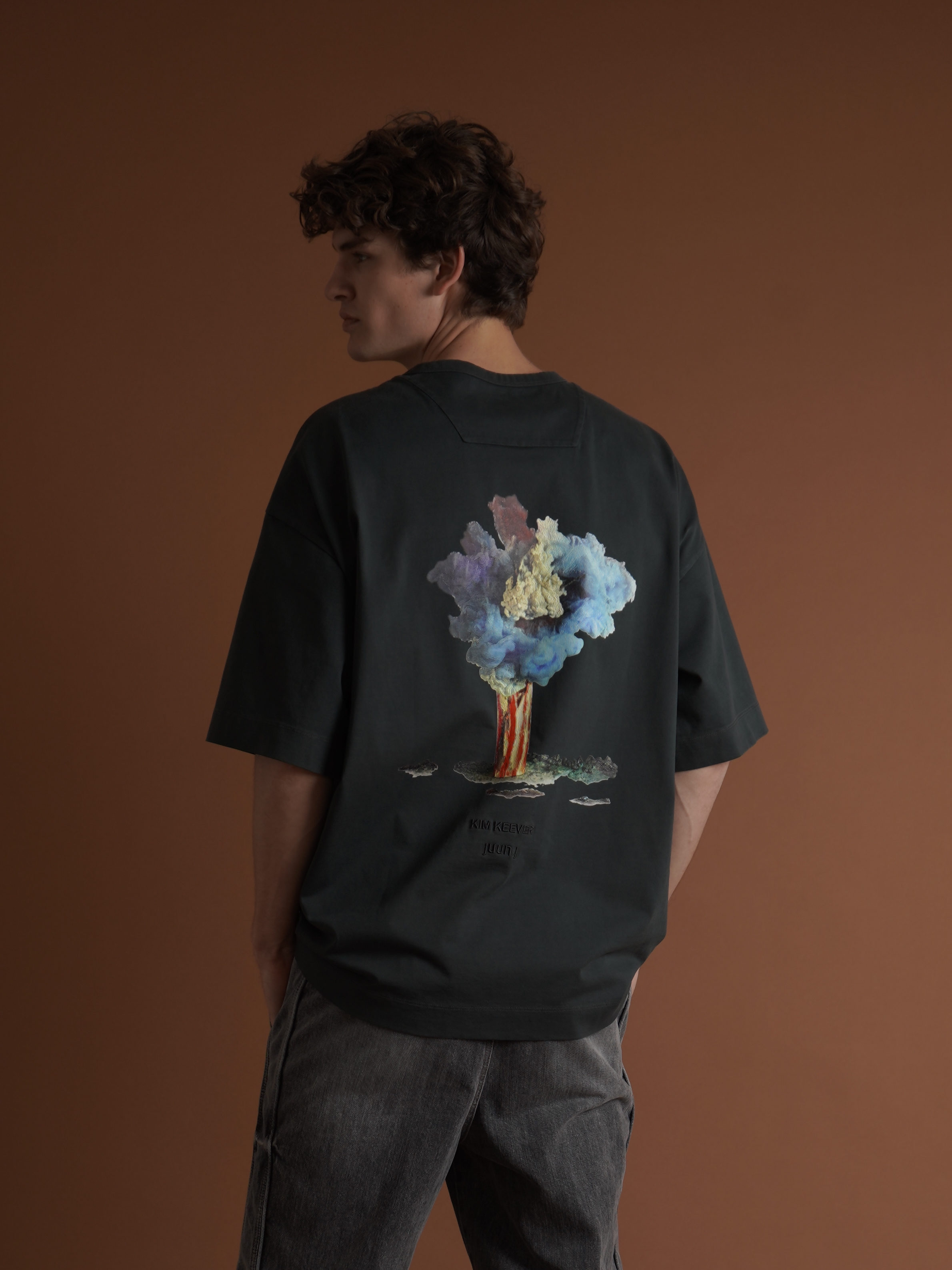 Bekleidung, T-shirt, Person, Hemd