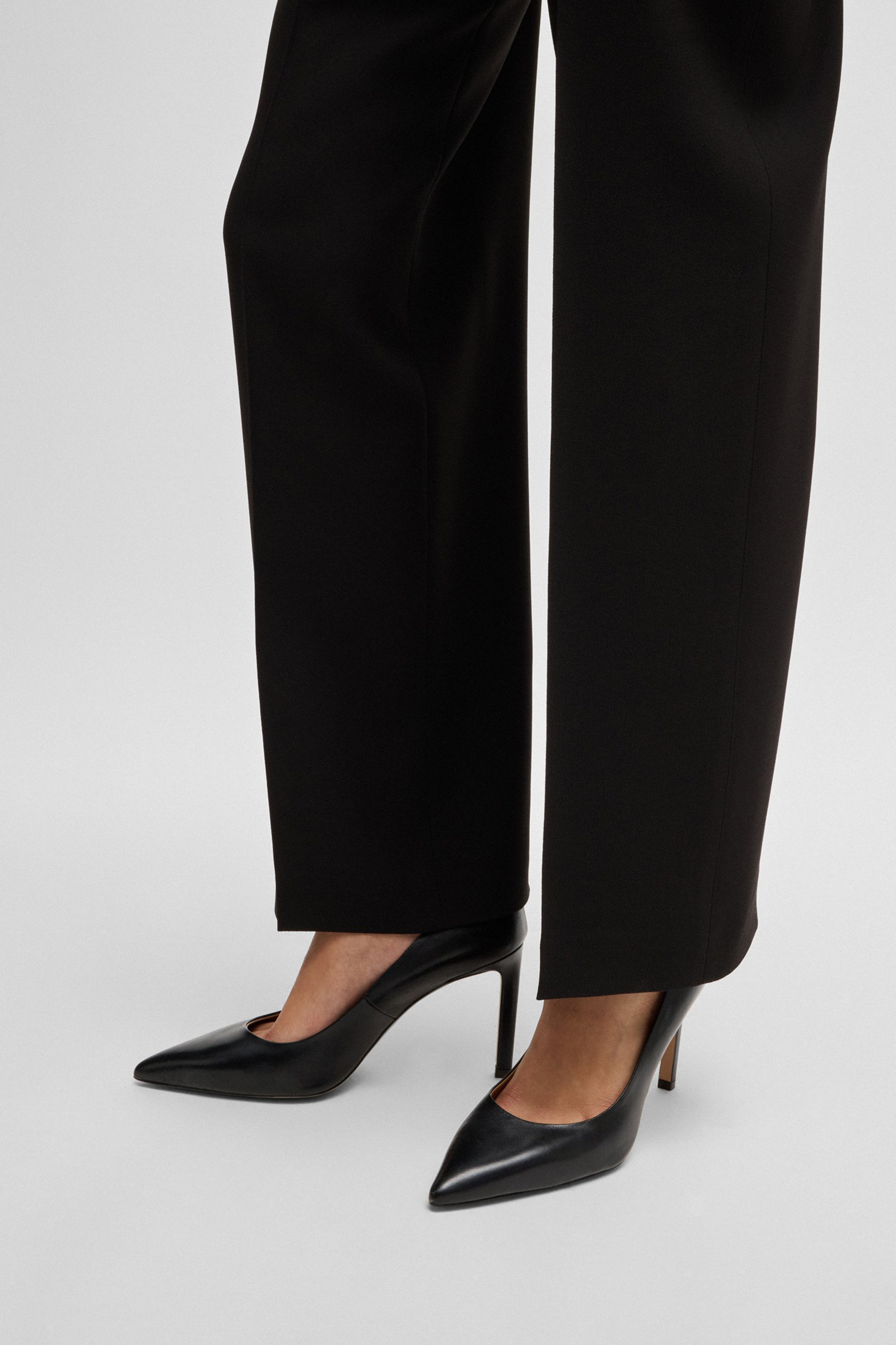 BOSS Leather Pumps Janet Schuh, Hoher Absatz, Hosen, Person, Frau