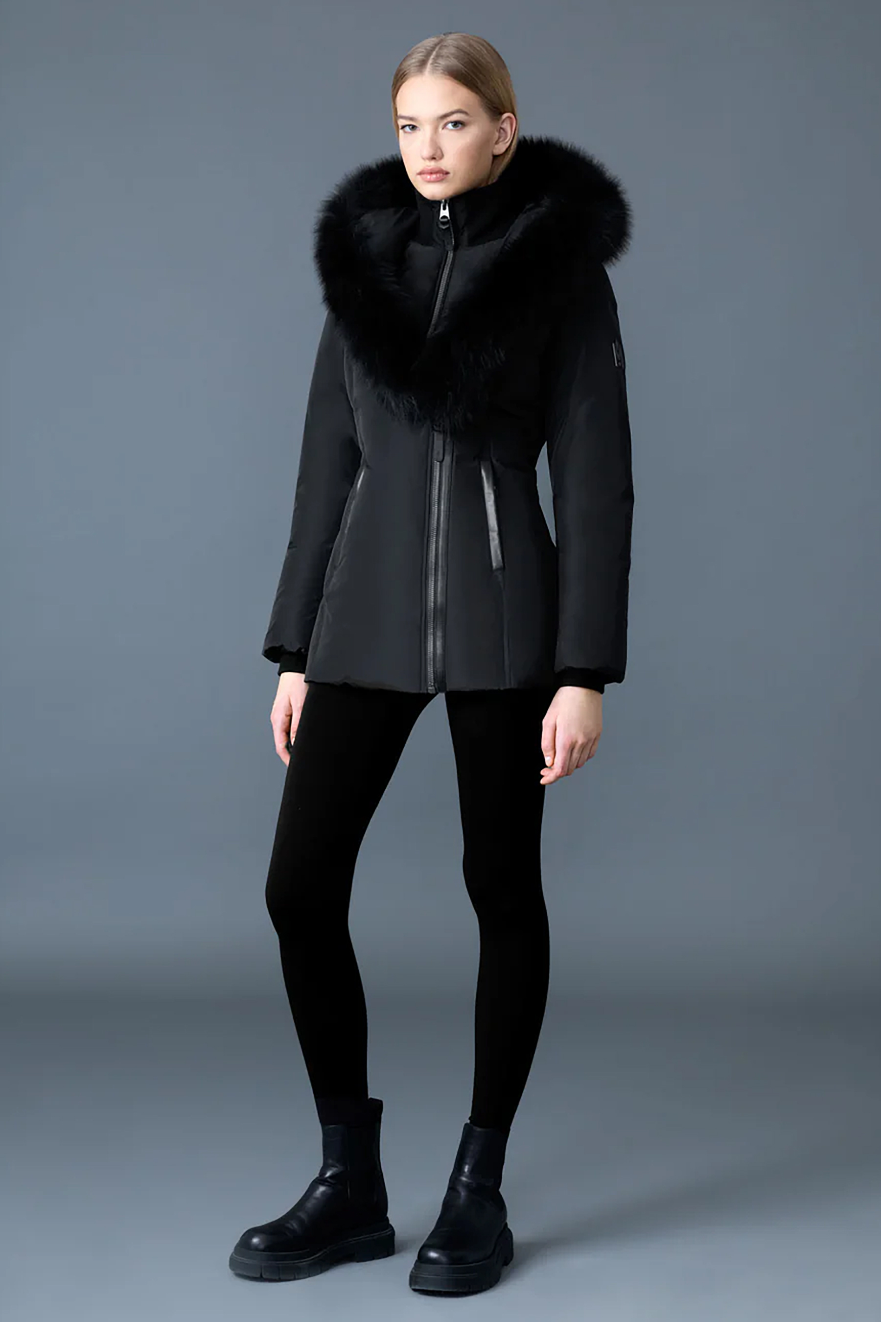 Bekleidung, Mantel, Person, Pelz