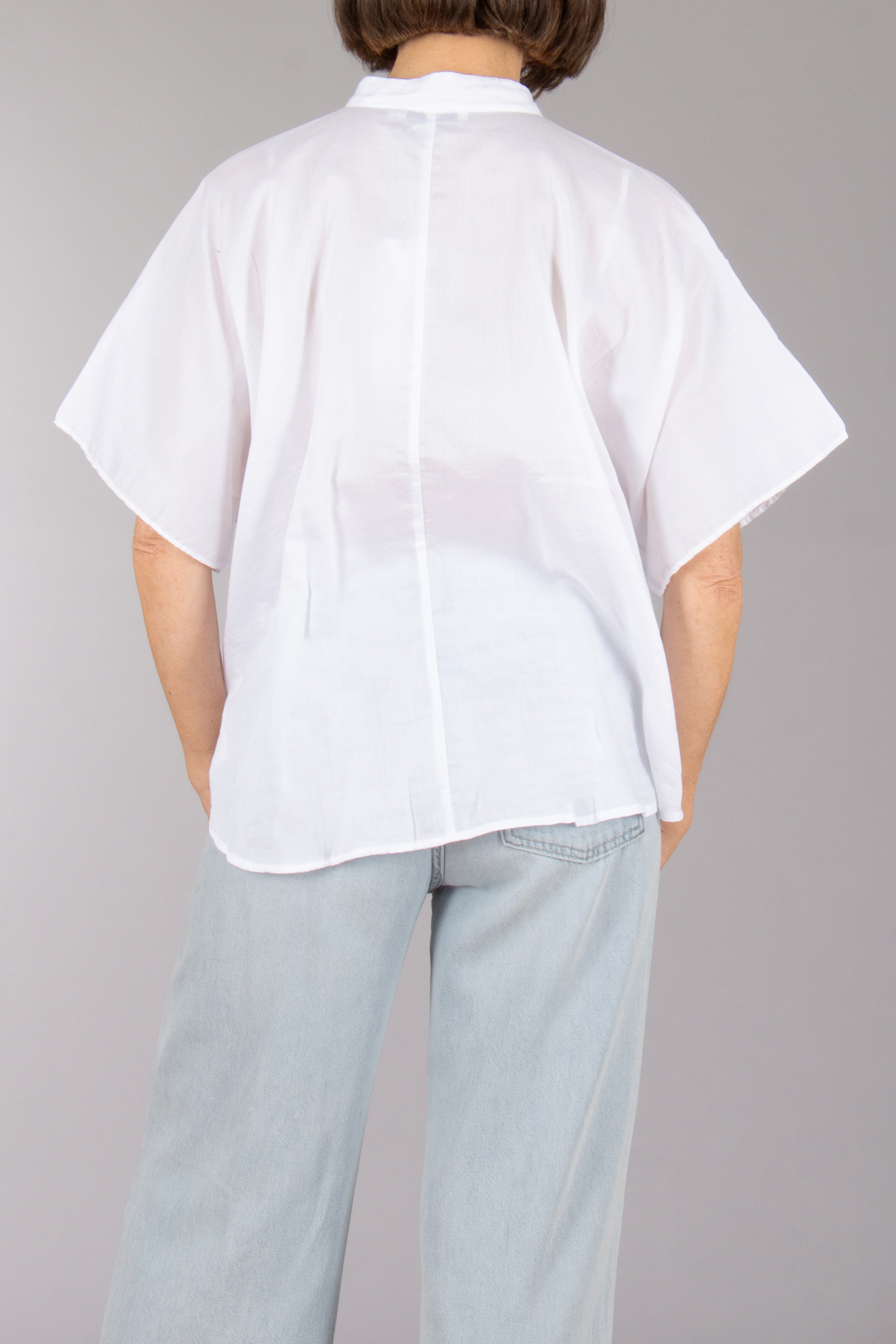 0039 ITALY Relaxed Fit Cotton Short-Sleeve Blouse Daisy Bluse, Inneneinrichtung, Leinen, Hemd, Person