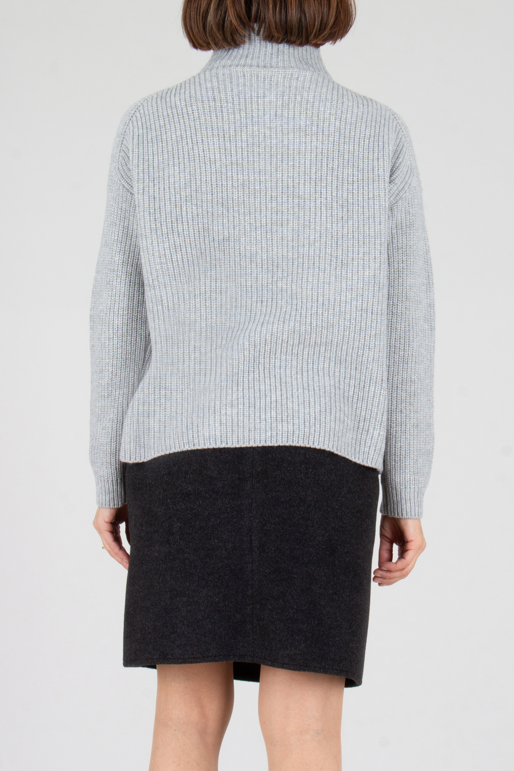 Strickwaren, Pullover, Rock, Mantel, Person