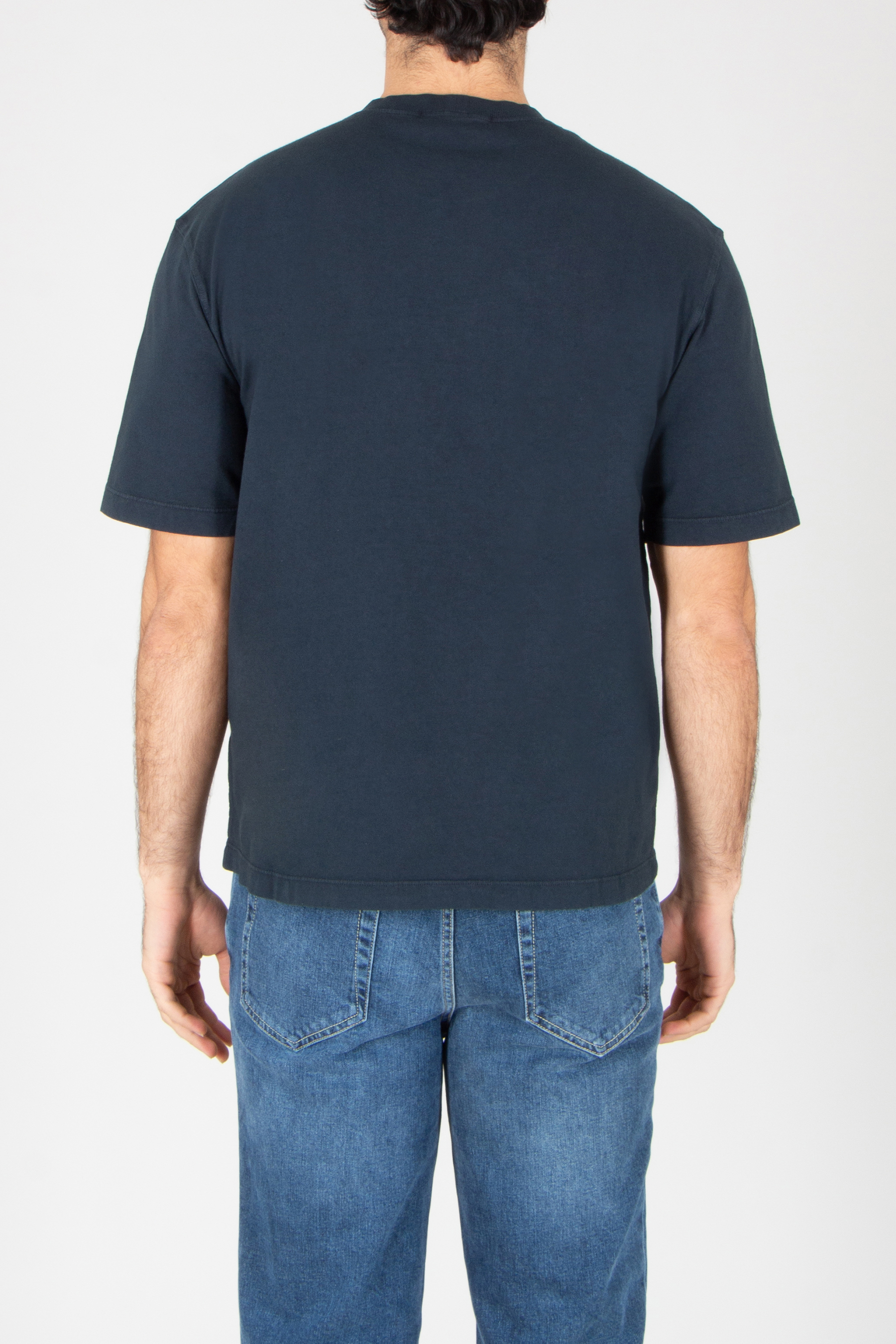 T-shirt, Hosen, Jeanshose, Mann, Person