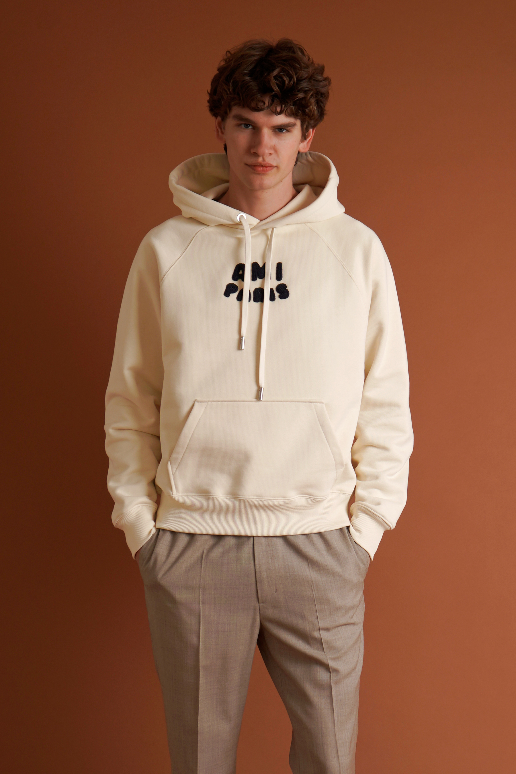 AMI PARIS Boxy Fit Organic Cotton Fleece Hoodie Strickwaren, Pullover, Sweatshirt, Kapuzenpulli, Kapuze
