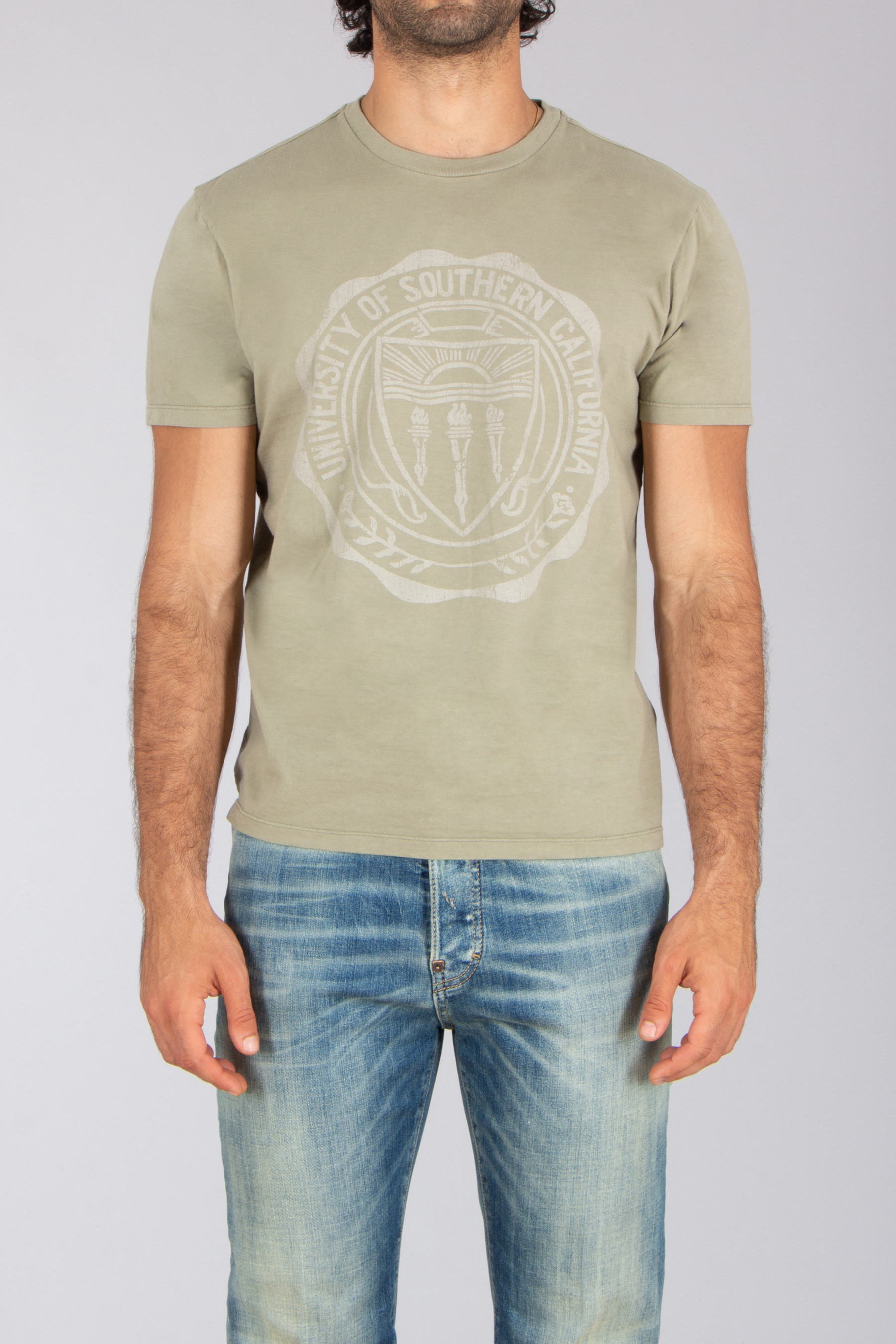 T-shirt, Jeans, Erwachsener, Mann, Person
