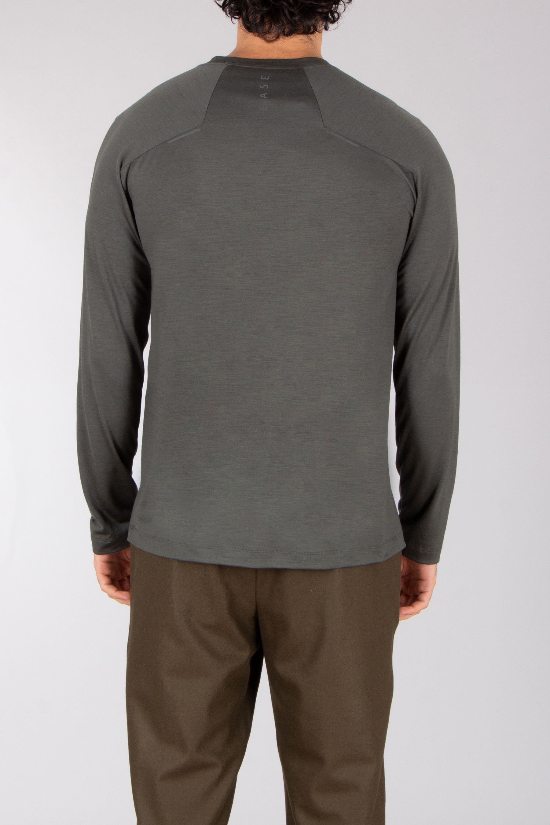 SEASE Regular Fit Virgin Wool Long-Sleeve T-Shirt Langarm, Ärmel, Hemd, Mann, Person