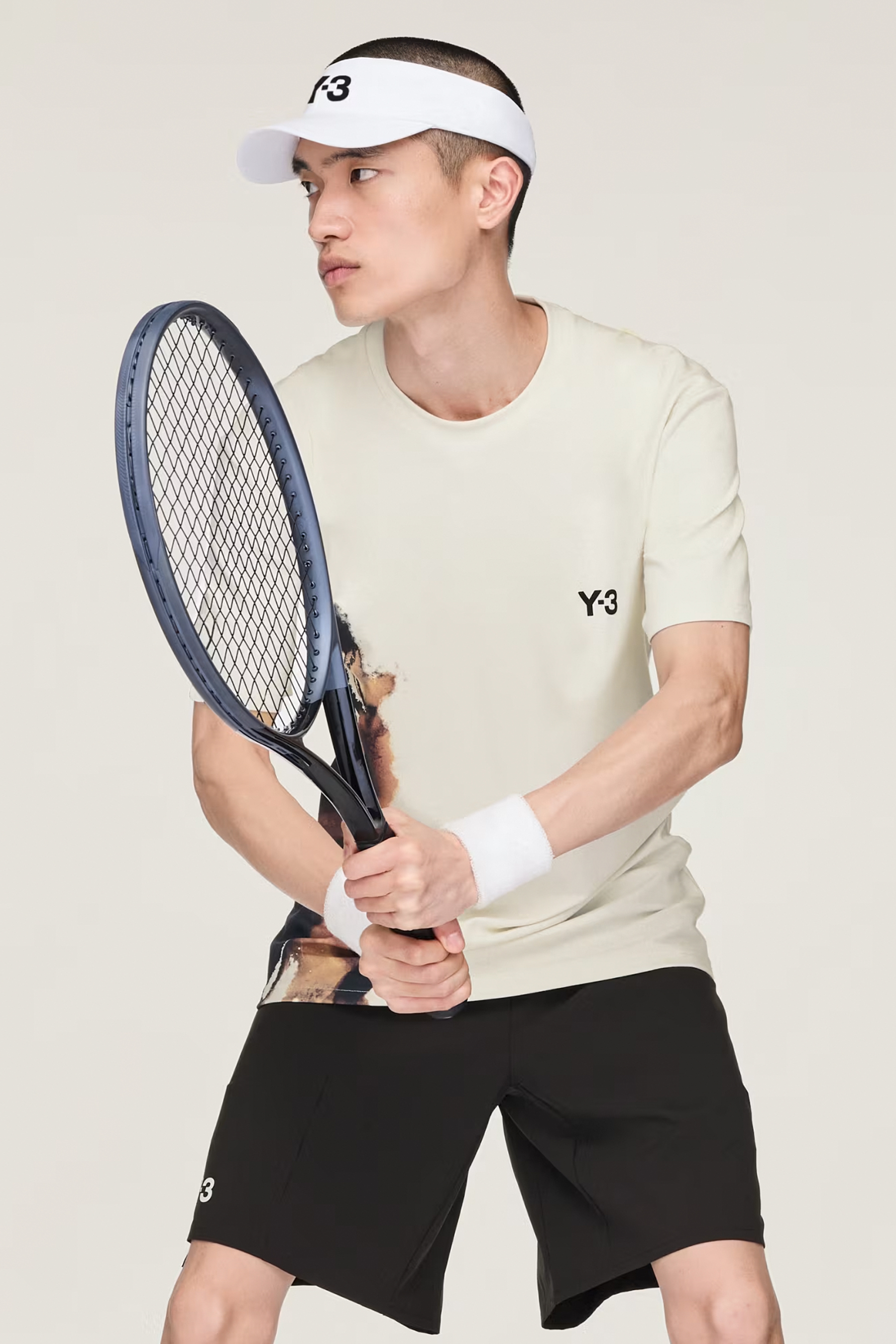 Y-3 Regular Fit Printed Recycled Polyester-Cotton Stretch Climacool Tennis Pro FreeLift T-Shirt Schläger, Sport, Tennis, Tennisschläger, Person