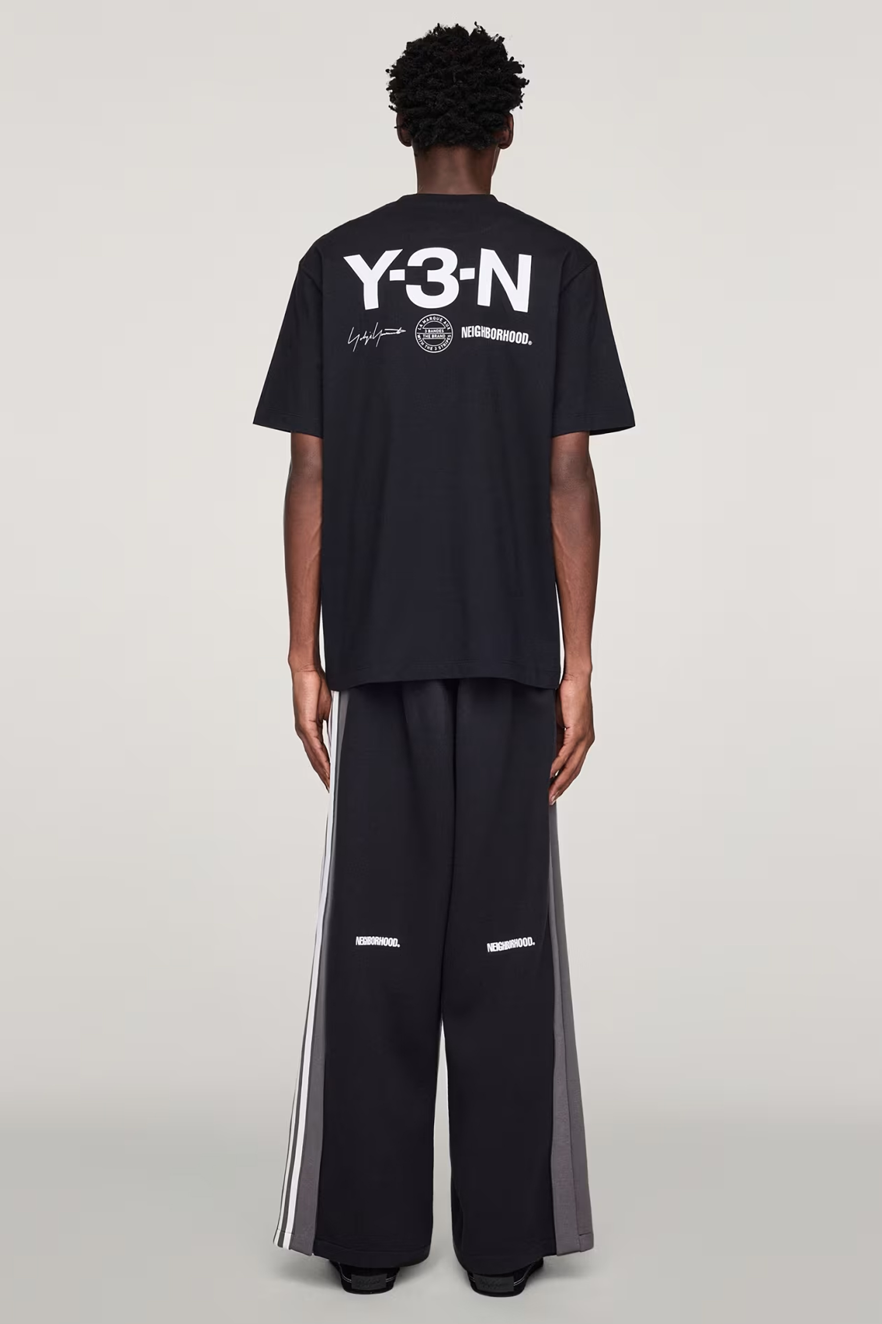 T-shirt, Hosen, Person, Hemd, Ärmel