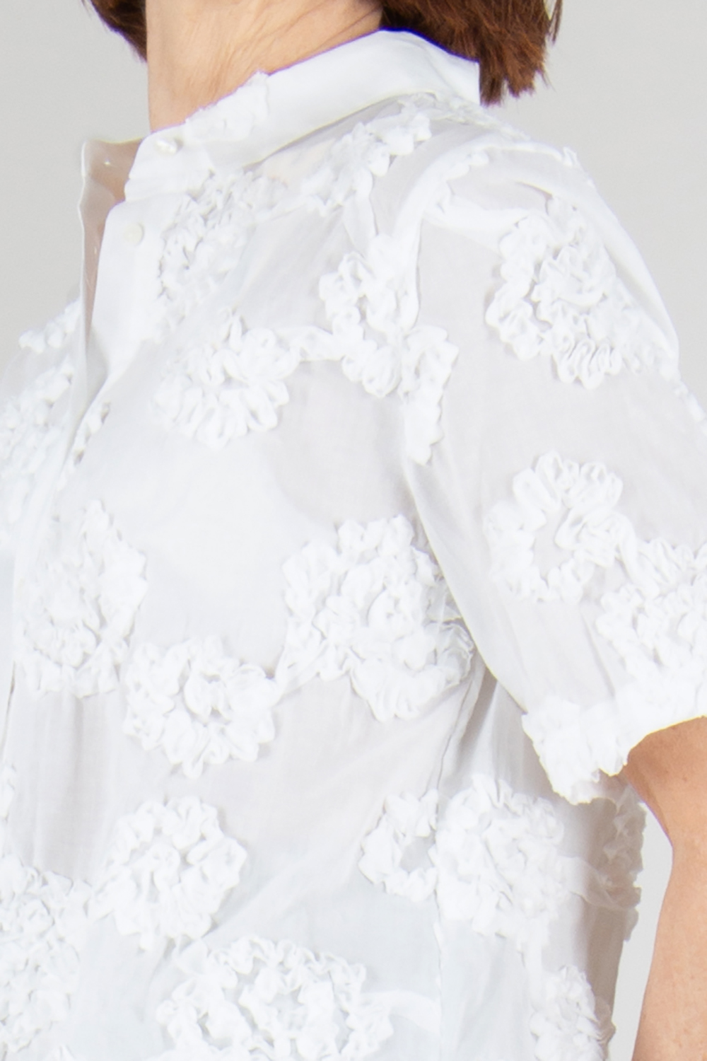 0039 ITALY Relaxed Fix Flower Detail Blouse Bea