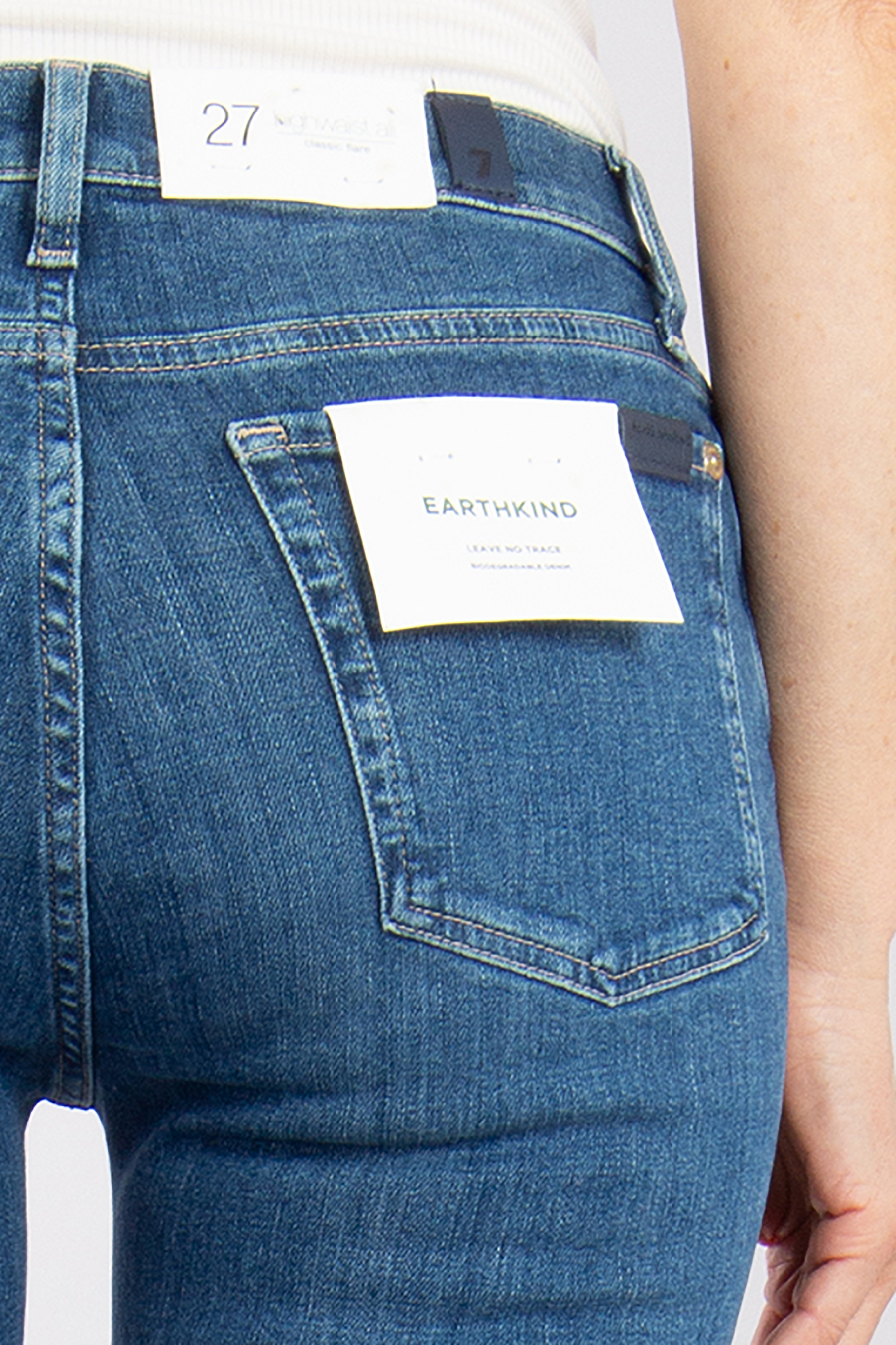 7 FOR ALL MANKIND Classic Flare Earthkind Denim Jeans HW Ali 7 FOR ALL MANKIND Classic Flare Earthkind Denim Jeans HW Ali