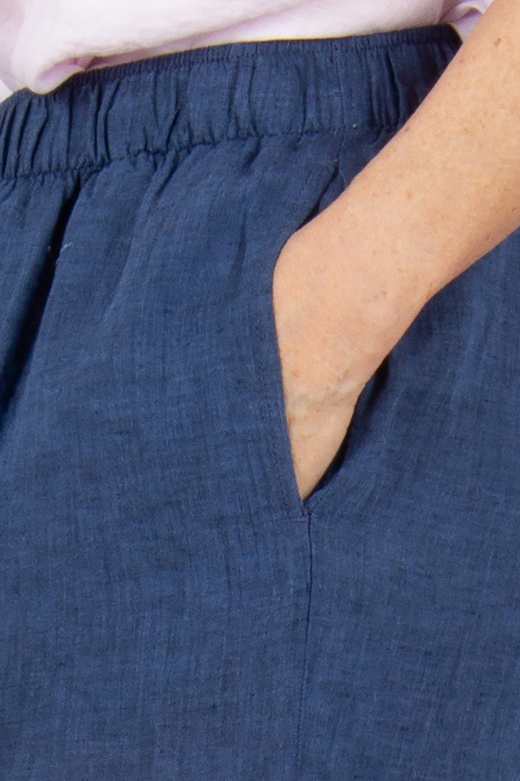 0039 ITALY Relaxed Fit Linen Shorts Bella Bekleidung, Hosen, Bluse, Jeans, Person