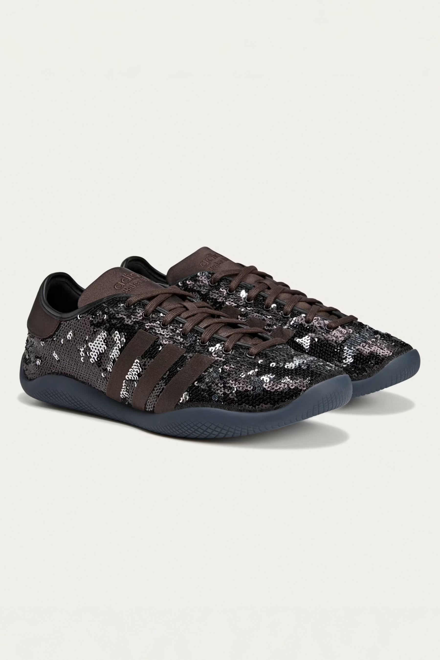 ADIDAS X Wales Bonner Sequin Sneakers Karintha Lo Bekleidung, Schuhwerk, Schuh, Sneaker, Wildleder