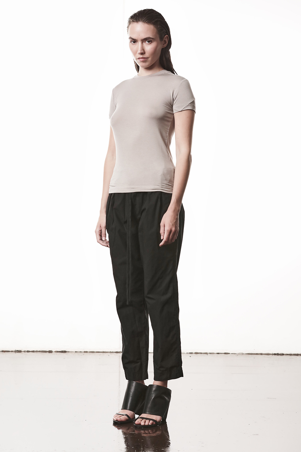 Hosen, Bluse, Sandale, Mann, Person