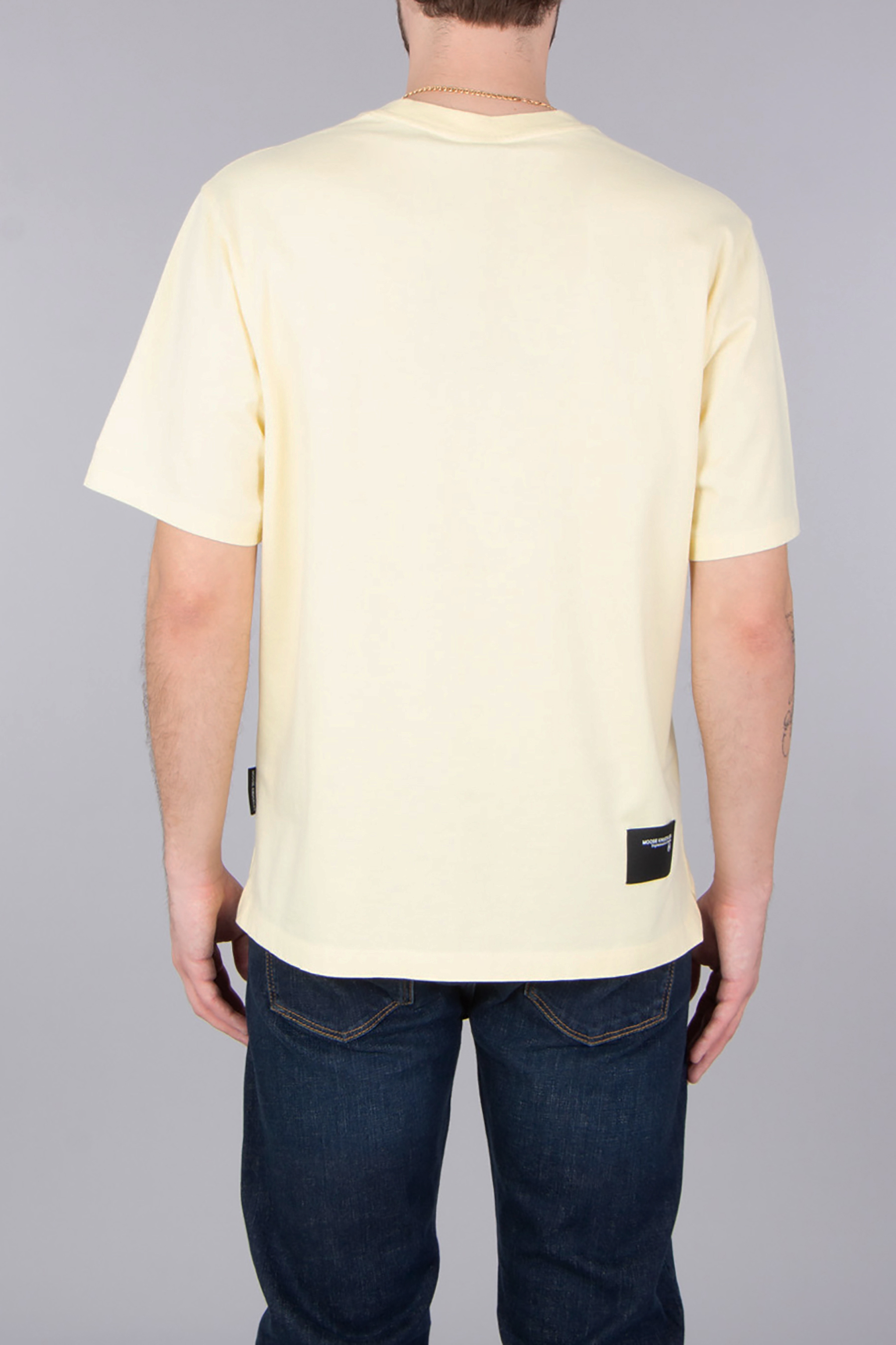 T-shirt, Jeanshose, Hemd, Mann, Person