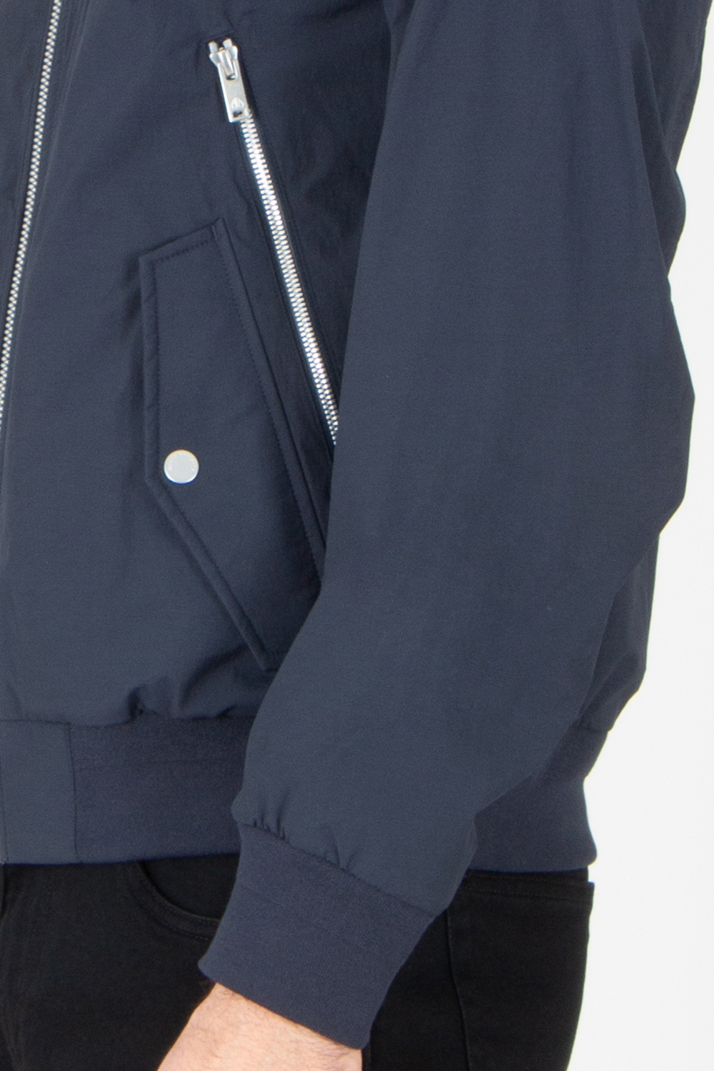 MOOSE KNUCKLES Regular Fit Recyceld Nylon-Cotton Stretch Crinkle Courville Bomber Jacket