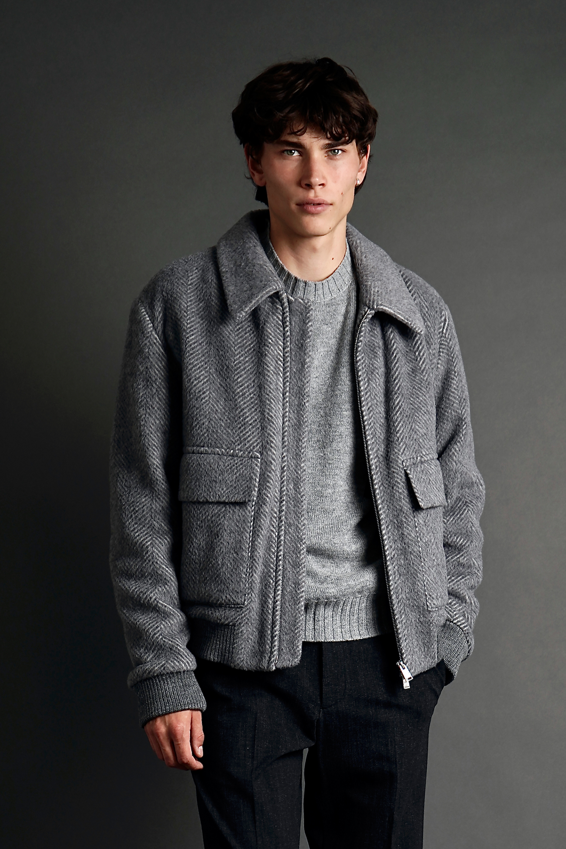 Bekleidung, Mantel, Jacke, Strickwaren, Pullover