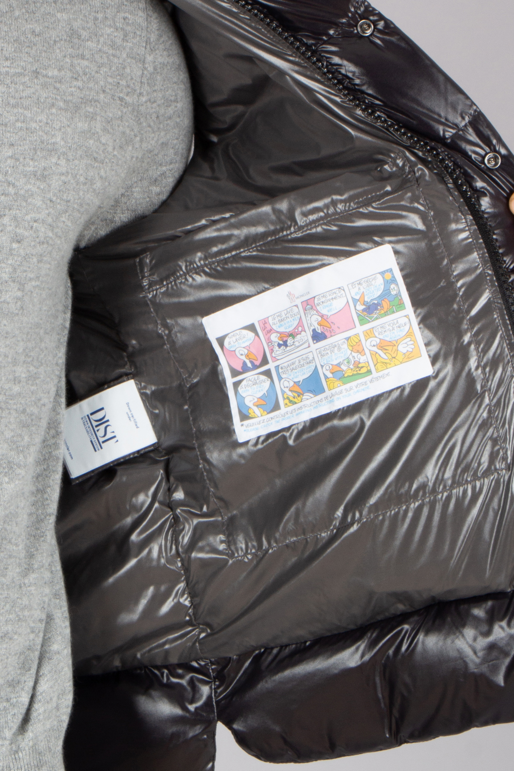 MONCLER Tibb Regular Fit Nylon Laqué Down Vest Bekleidung, Weste, Mantel, Jacke, Rettungsweste