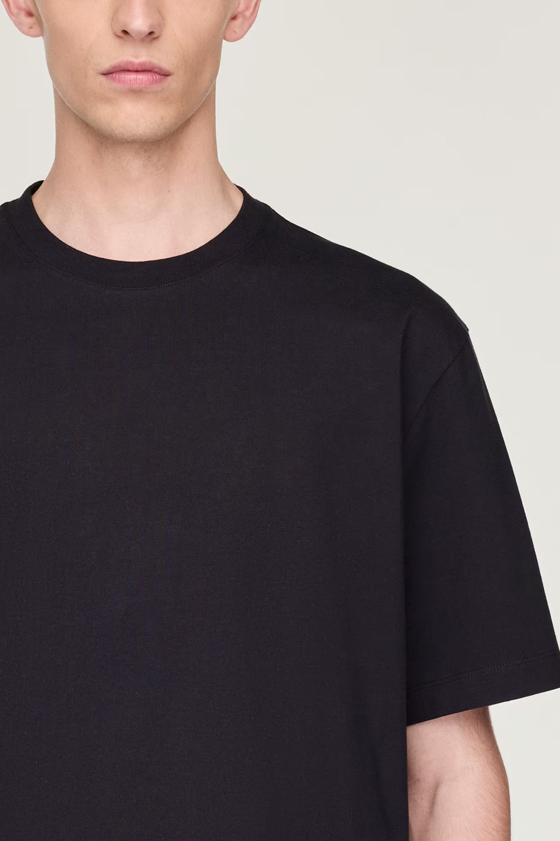 Y-3 Regular Fit Graphic Print Cotton Jersey T-Shirt Bekleidung, T-shirt, Ärmel, Person
