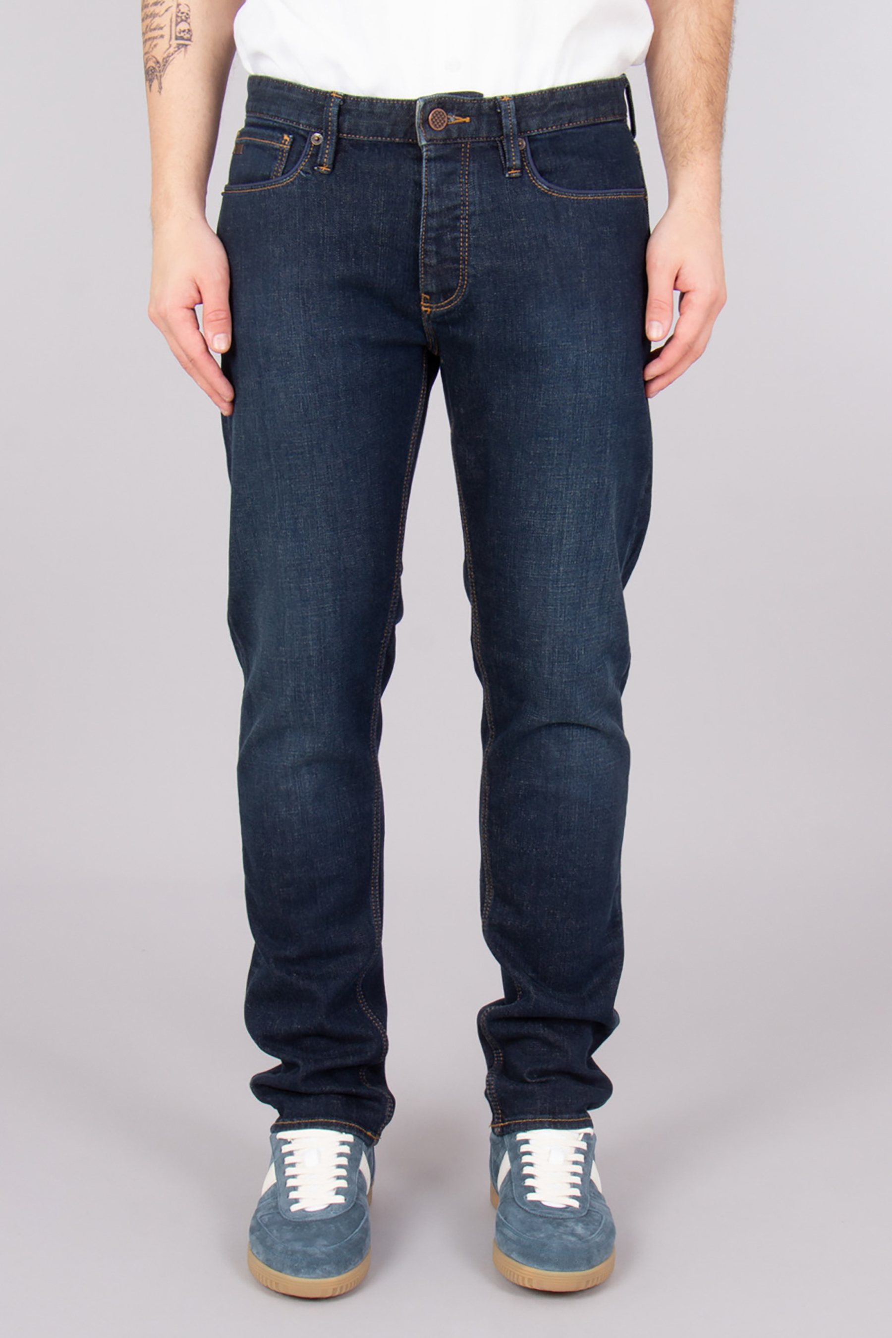 EMPORIO ARMANI Slim Fit Cotton Stretch Denim Jeans J75 EMPORIO ARMANI Slim Fit Cotton Stretch Denim Jeans J75