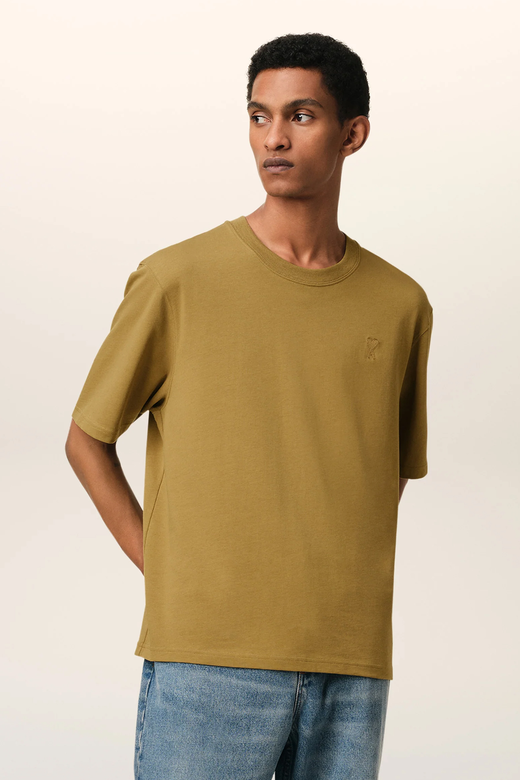 AMI PARIS Boxy Fit Ami de Coeur Organic Cotton Jersey T-Shirt AMI PARIS Boxy Fit Ami de Coeur Organic Cotton Jersey T-Shirt