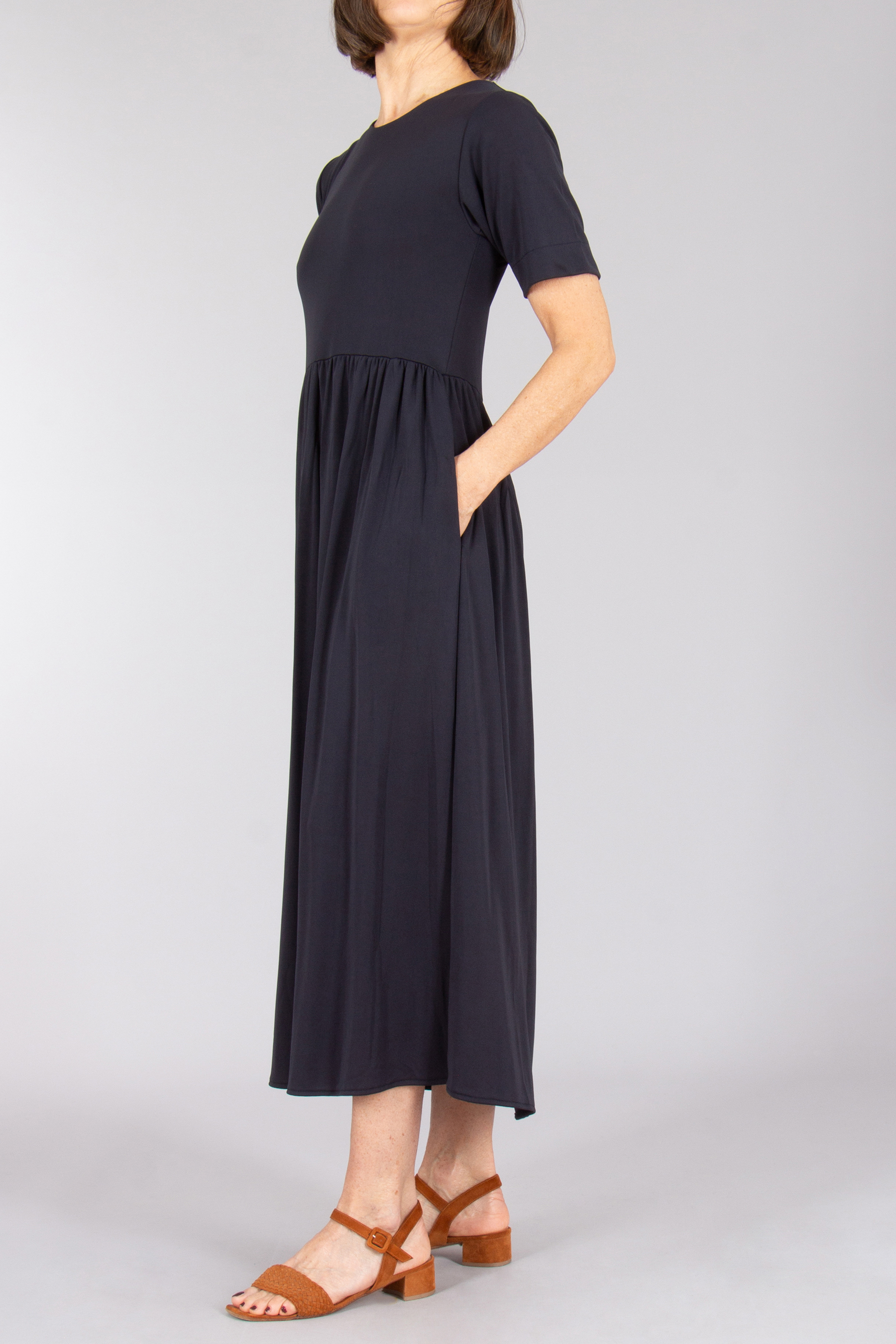 Kleid, Abendkleid, Sandale, Person, Frau