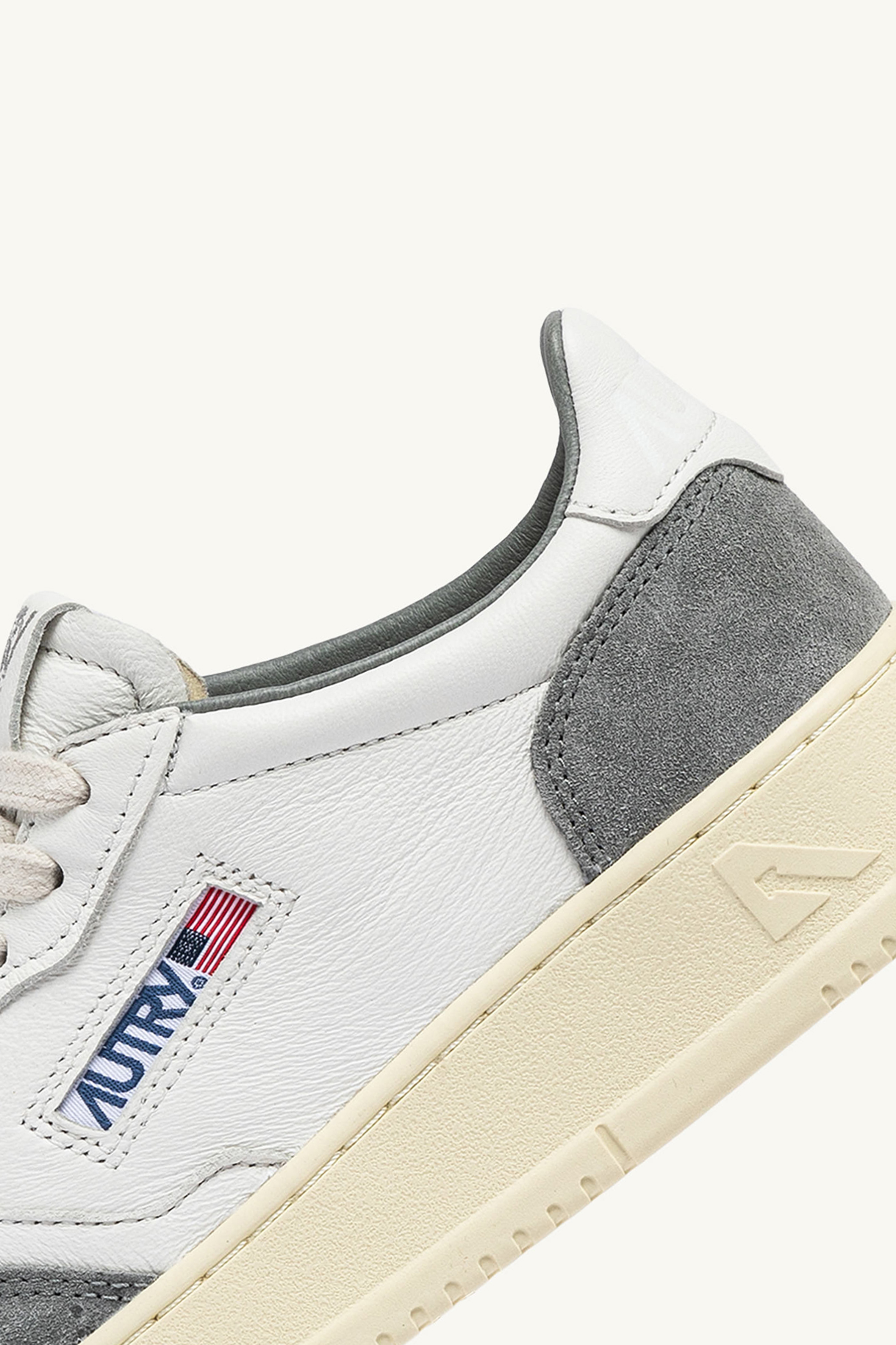 AUTRY Stone Milling Goat Leather & Suede Sneakers Medalist Low AUTRY Stone Milling Goat Leather & Suede Sneakers Medalist Low