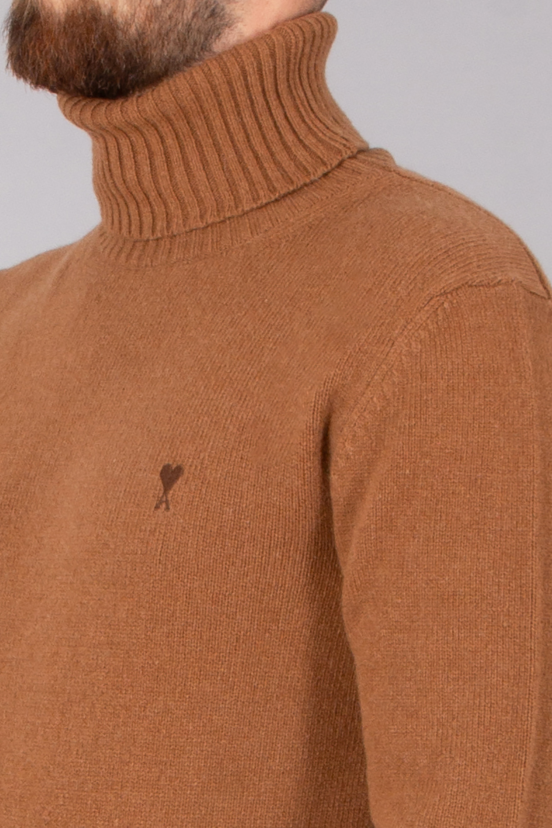 AMI PARIS Regular Fit Ami De Coeur Recycled Cashmere Blend Turtleneck Sweater Strickwaren, Pullover, Erwachsener, Mann, Person